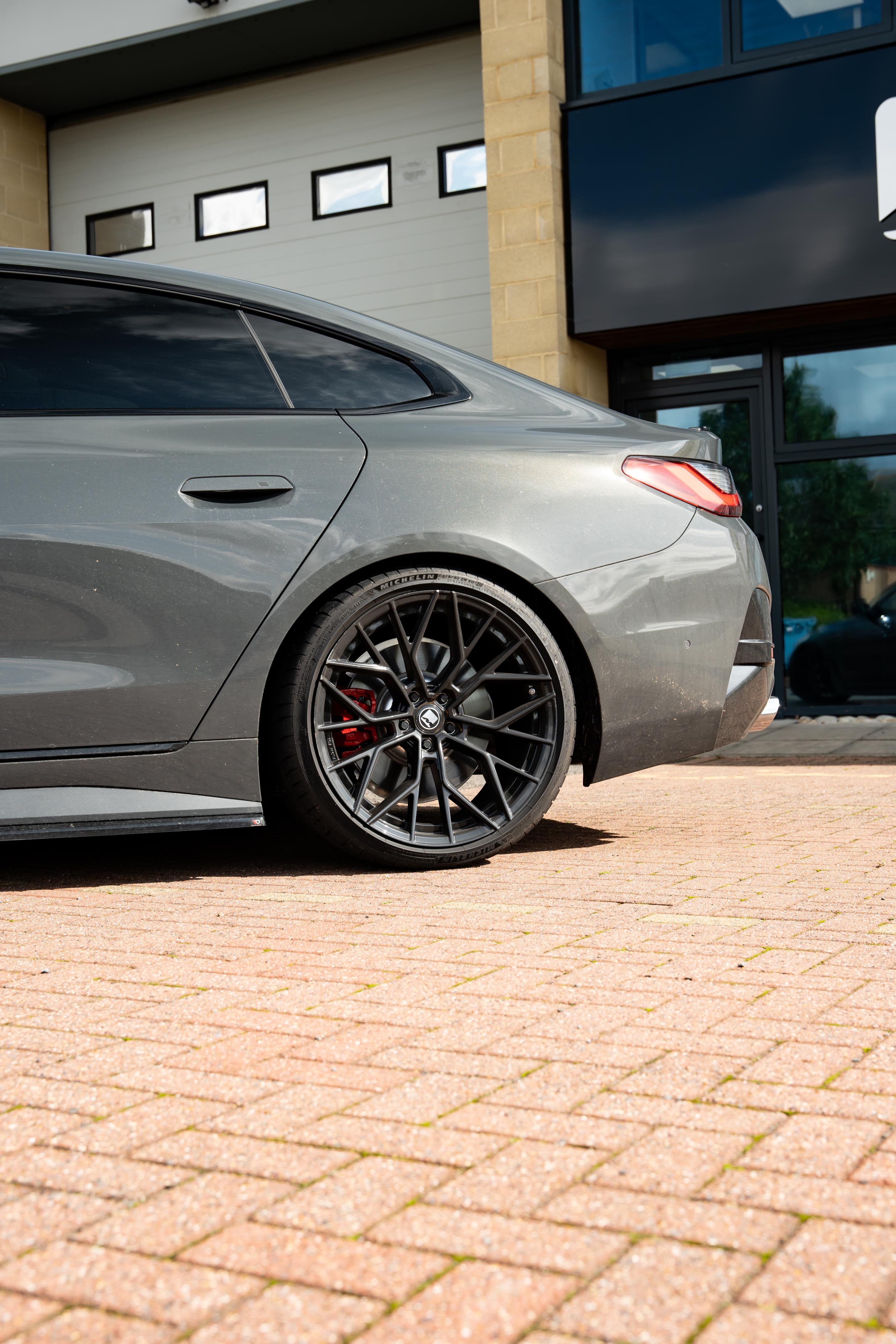 BMW i4 M-W3 20" Precision Black Motech Wheel