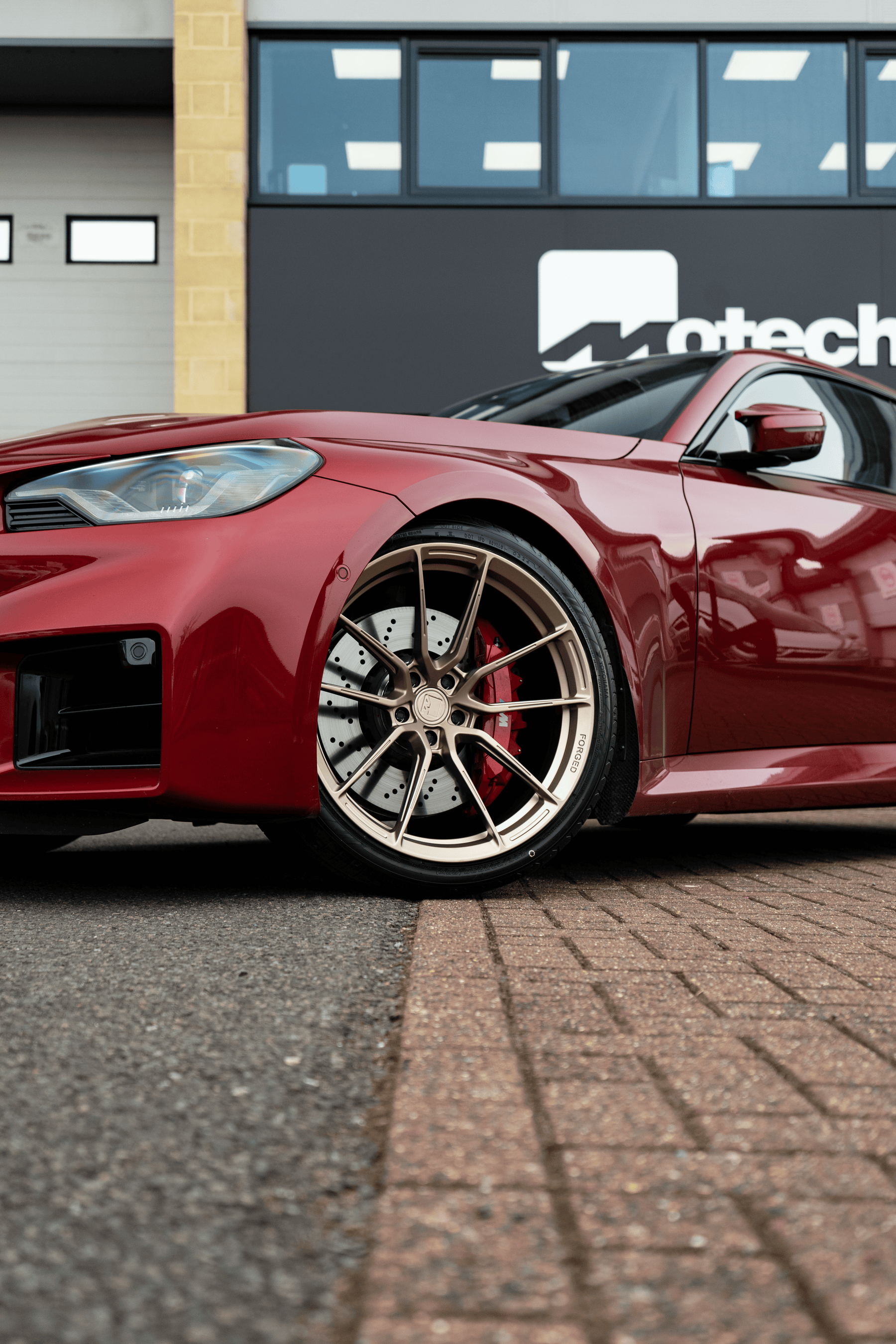 M2 G87 M-W4 20/21" Neodyme Gold Forged Wheels