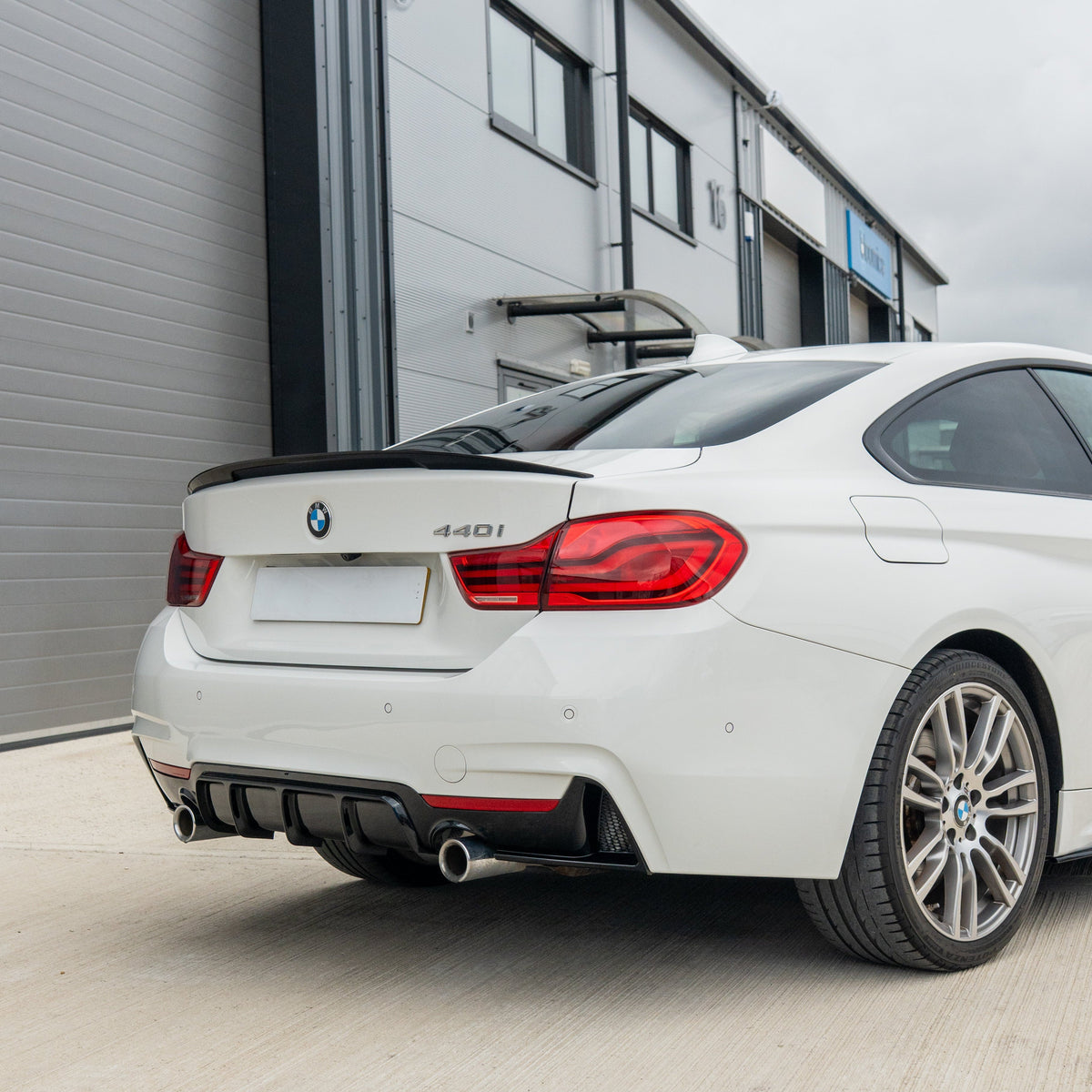 BMW 4 SERIES F32 2013-2020 GLOSS BLACK FULL KIT (DUAL EXHAUST) - V2
