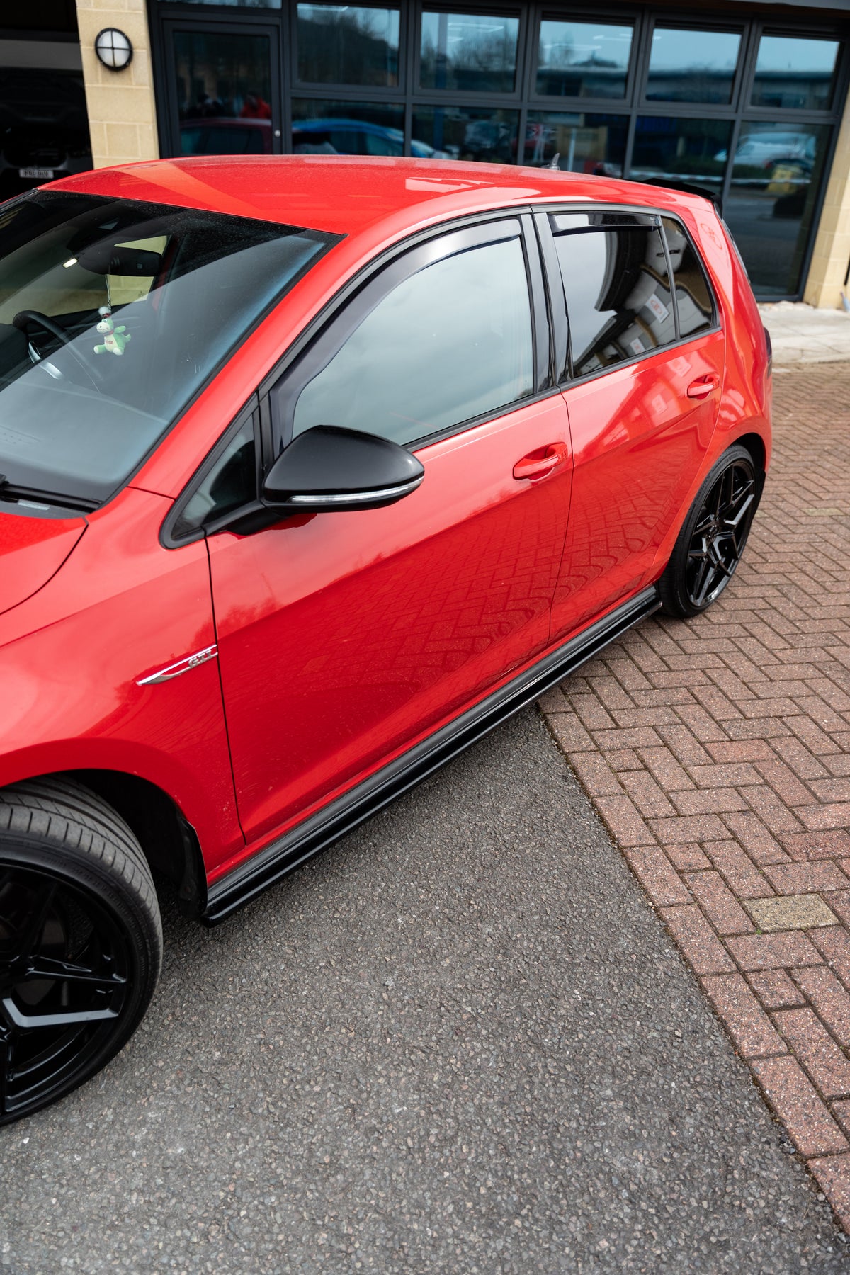 Golf GTI MK7.5 Maxton Design Side Skirts