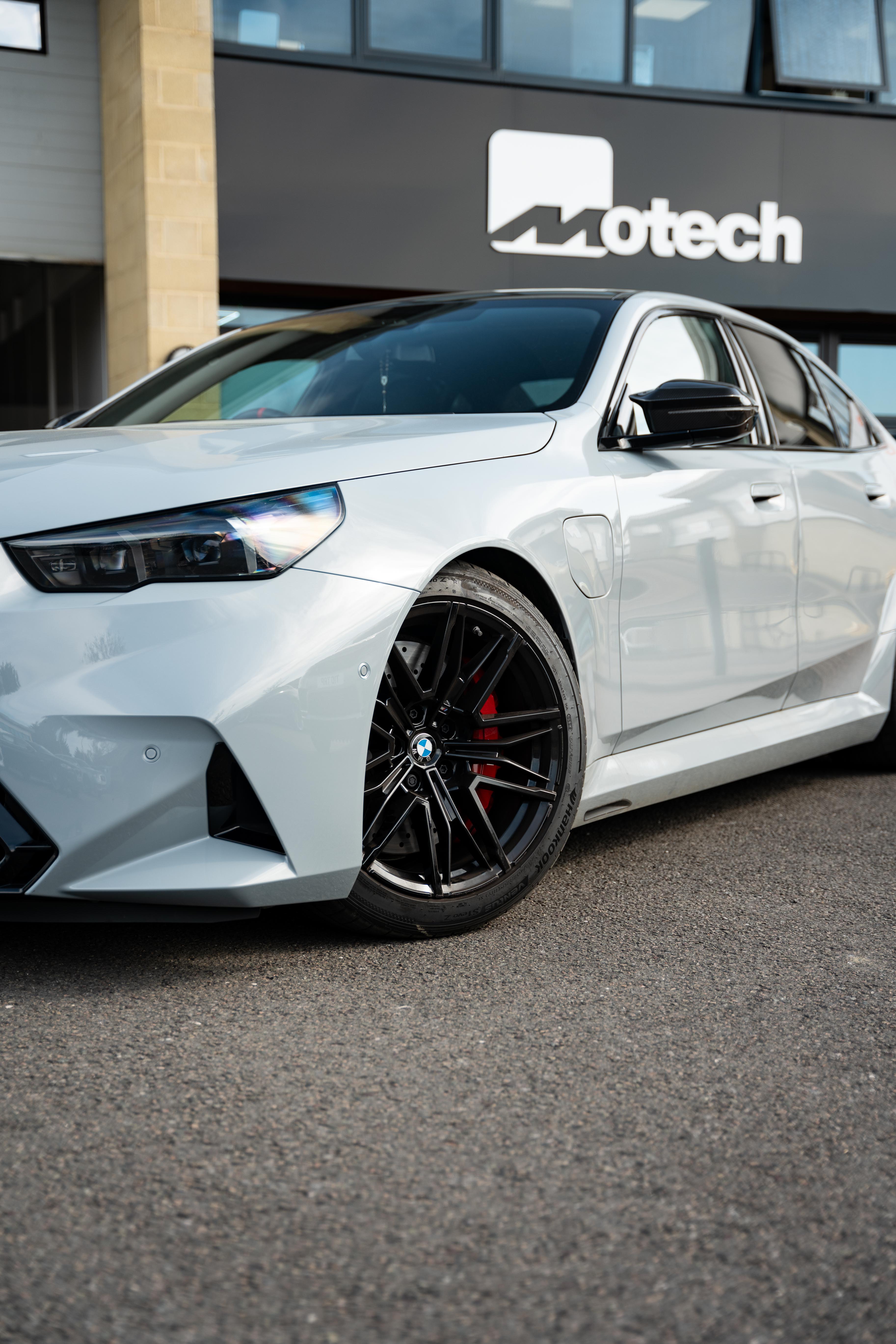 BMW M5 G90 MP Style Carbon Mirror Covers