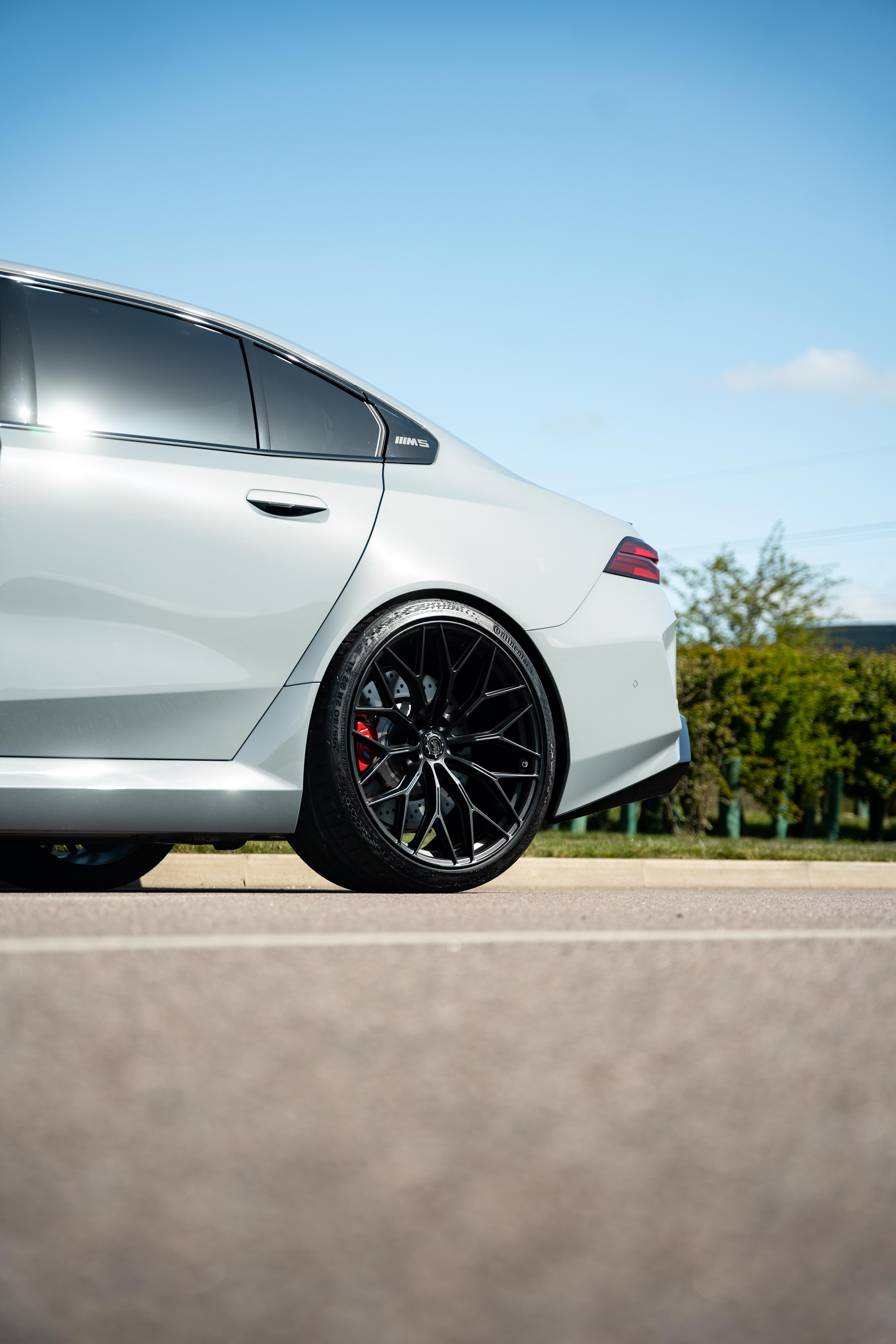 M5 G90 G99 M-WX 21/22" Satin Black Motech Wheel