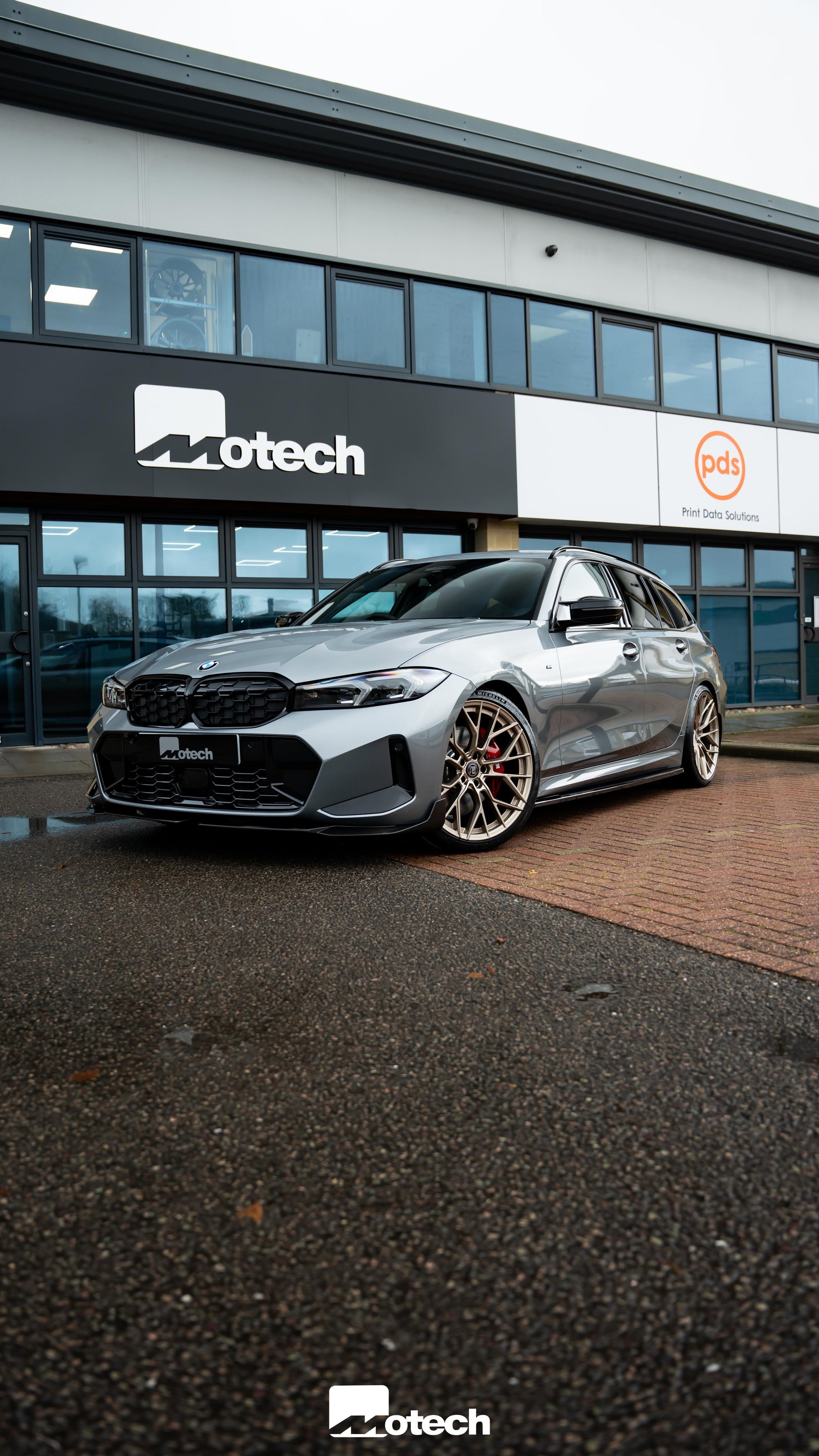 BMW 3 Series Touring LCI G21 Carbon Fiber M Performance Kit