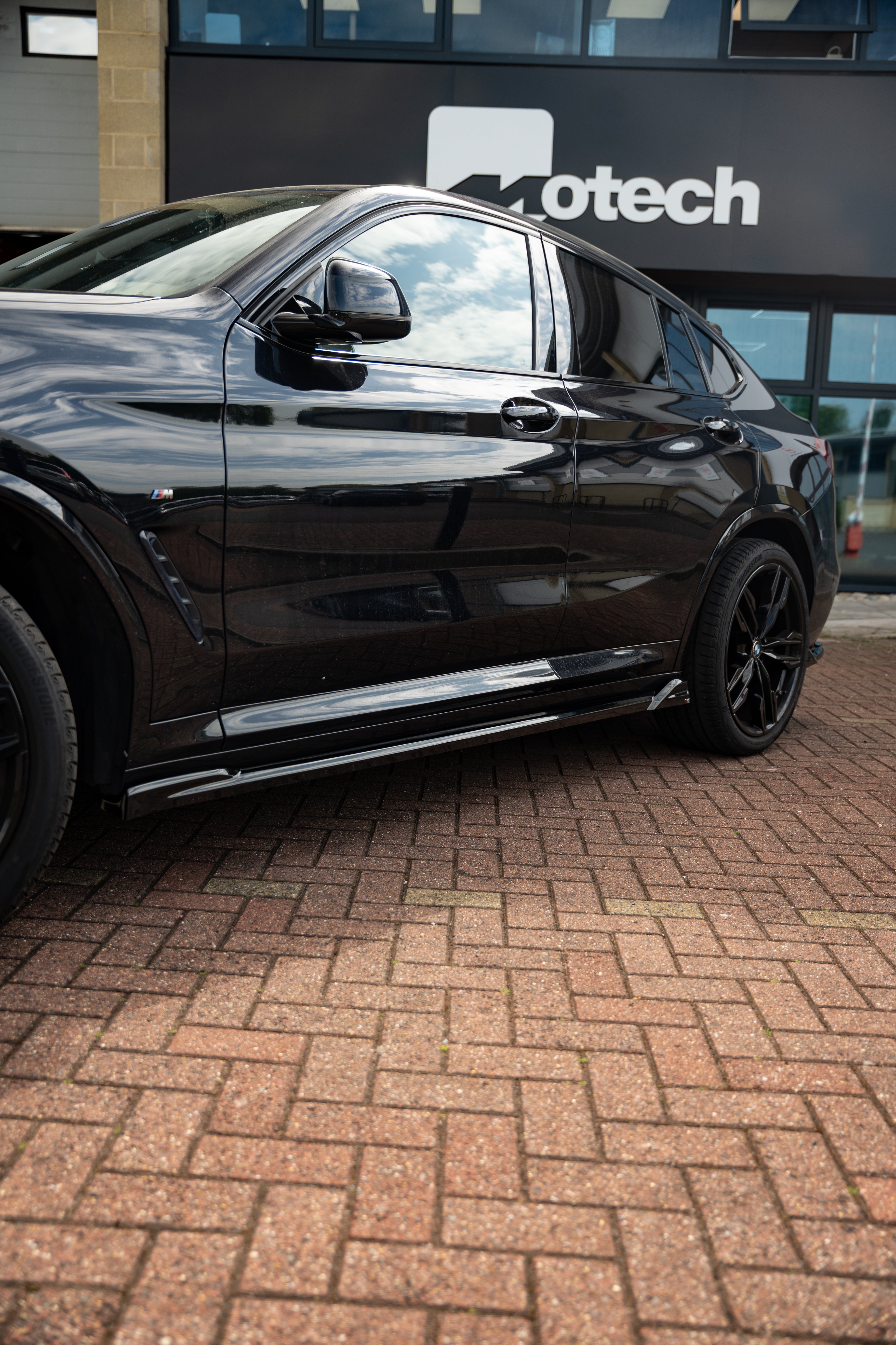 BMW G02 X4 M Pack Maxton Design Body Kit