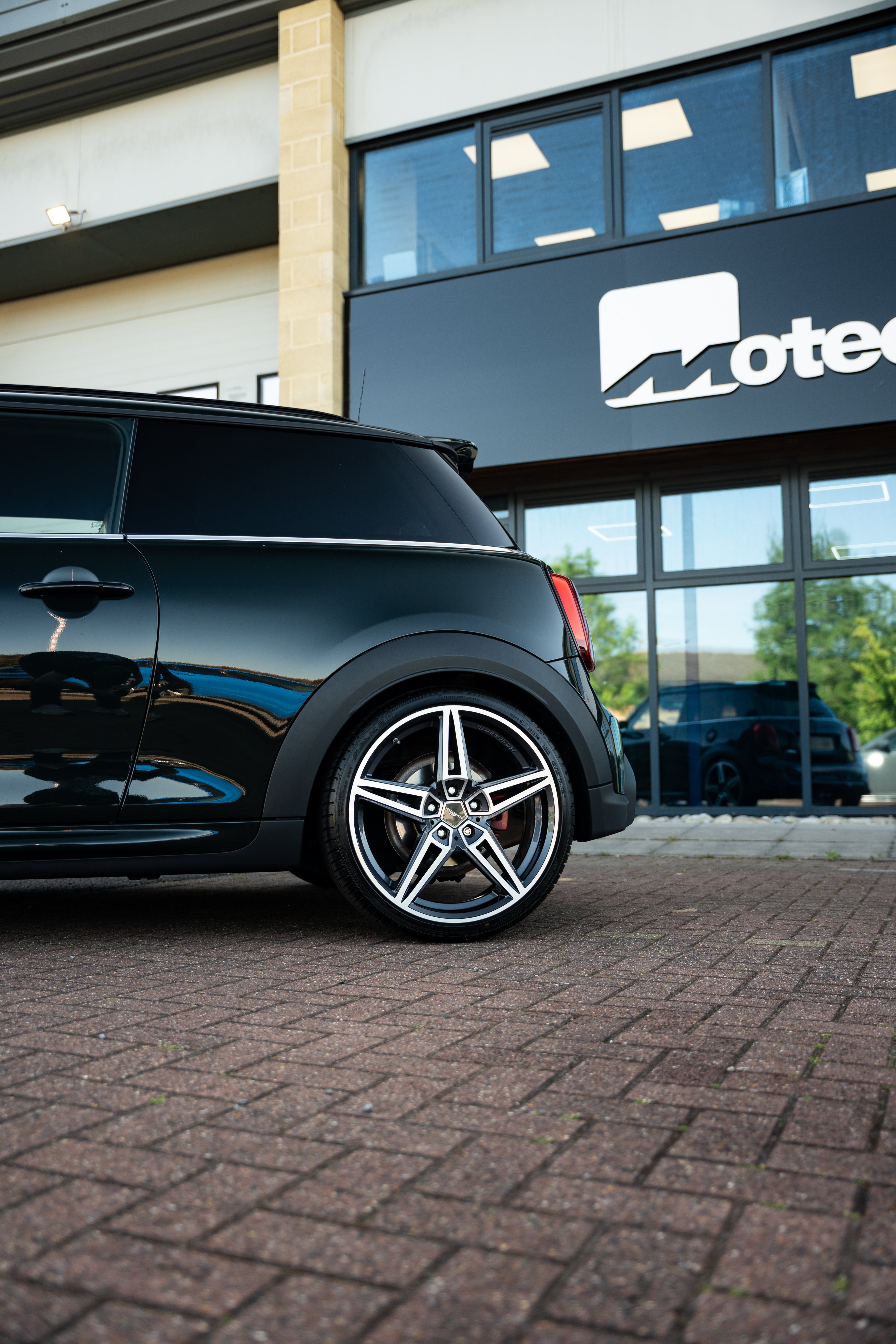 AC Schnitzer AC1 19" Bi-Colour Wheels MINI F66 Cooper S / JCW