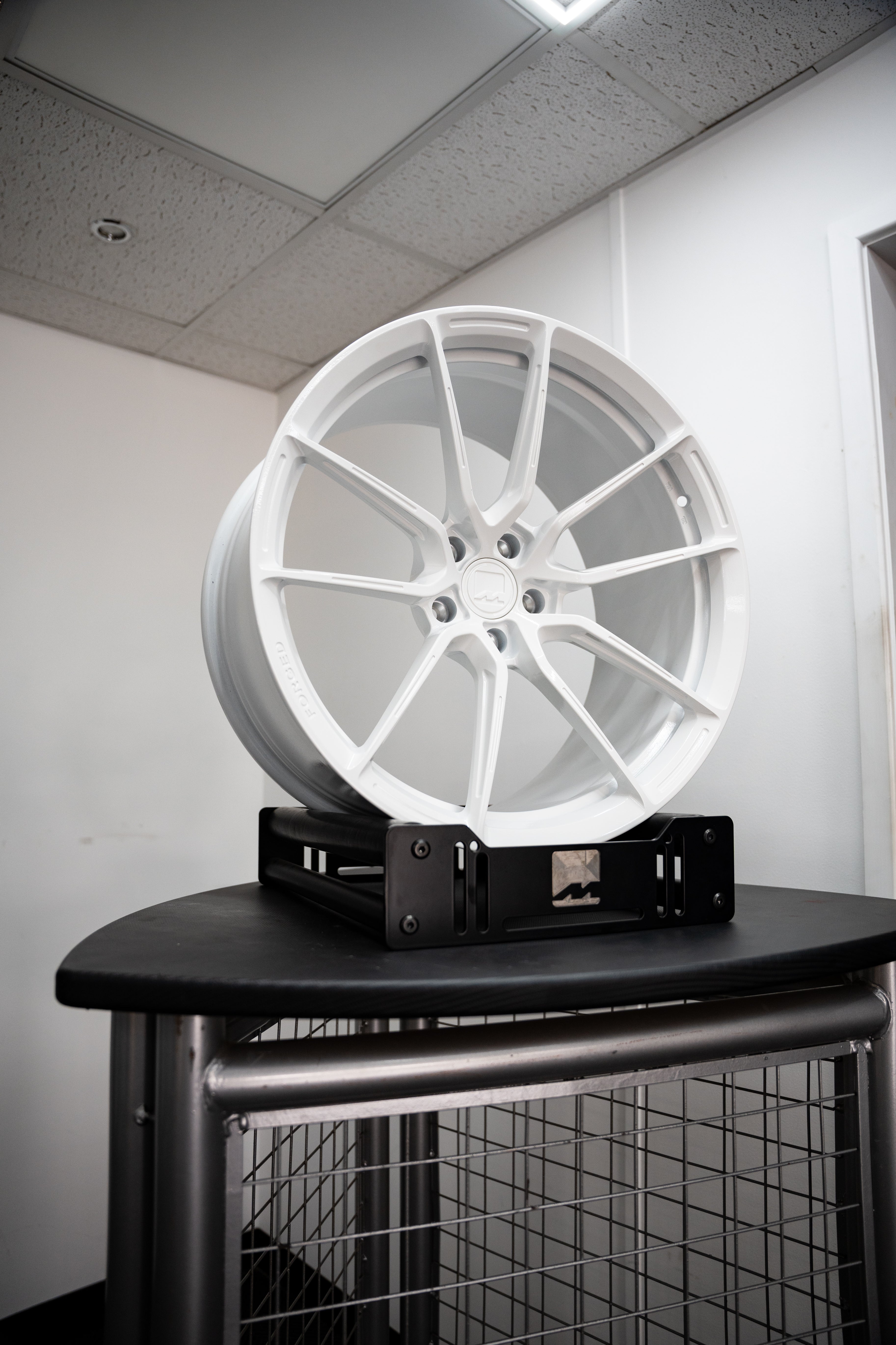 M2 G87 M-W4 19/20" Miami White Forged Wheels