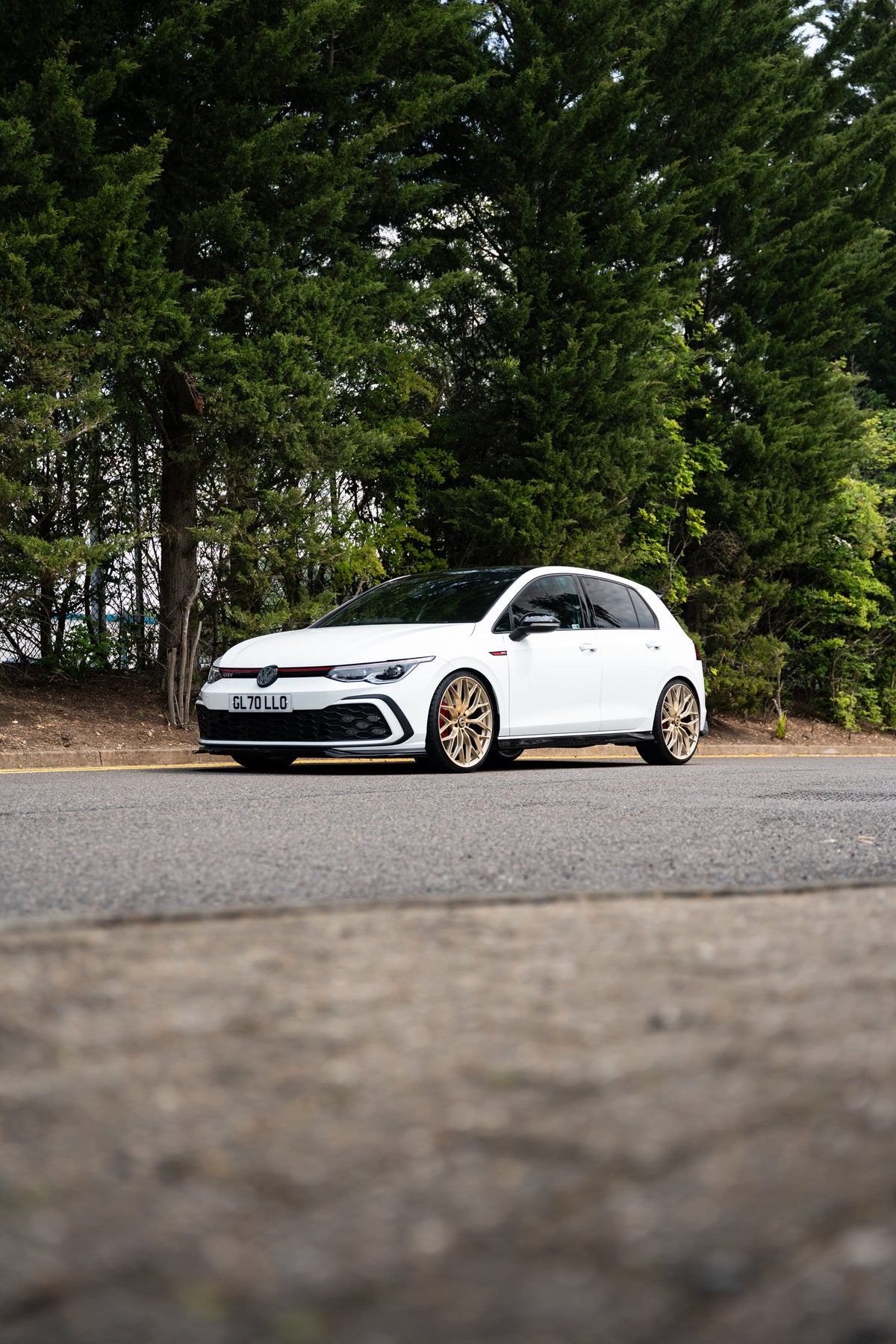 Golf GTI MK8 M-WX 20" Frozen Gold Motech Wheel