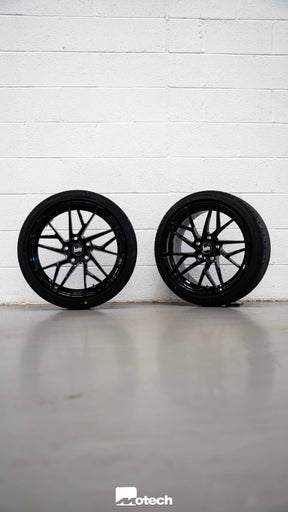 18’’ Bola FLR Gloss black Wheels BMW M140i / M135i F20/21