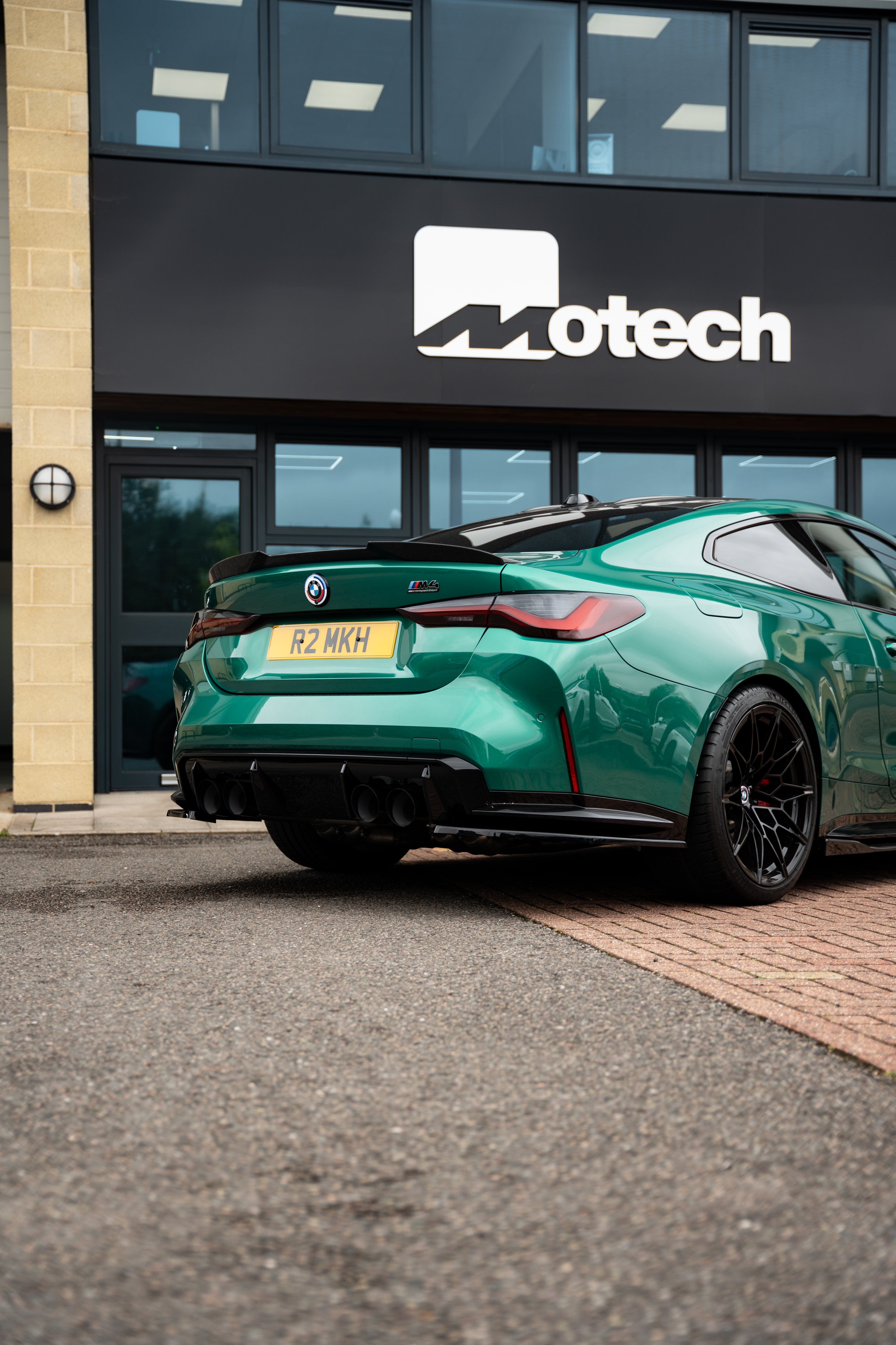 BMW M4 G82 Maxton Design Rear Side Splitters