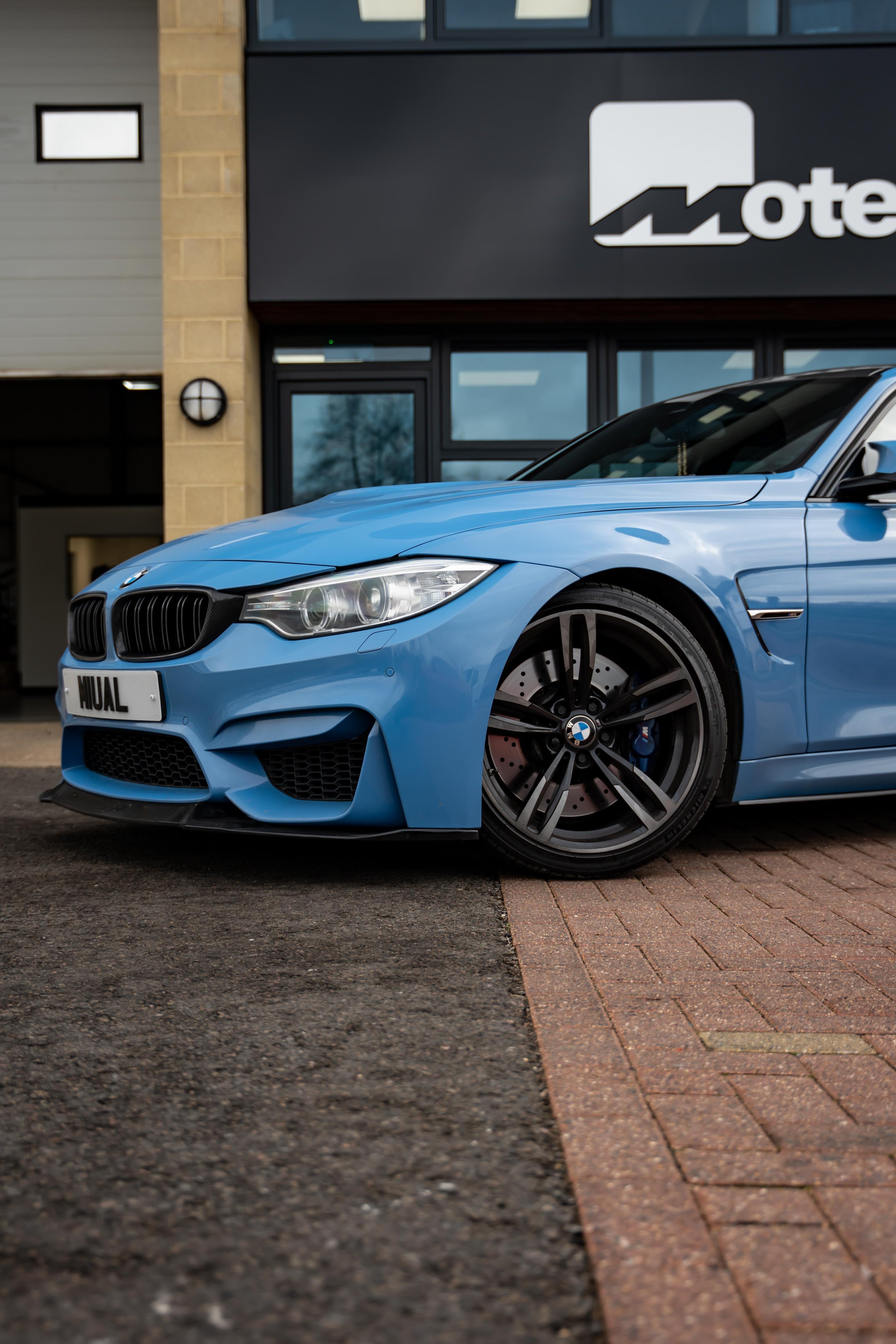 BMW F80 M3 Carbon Front Splitter