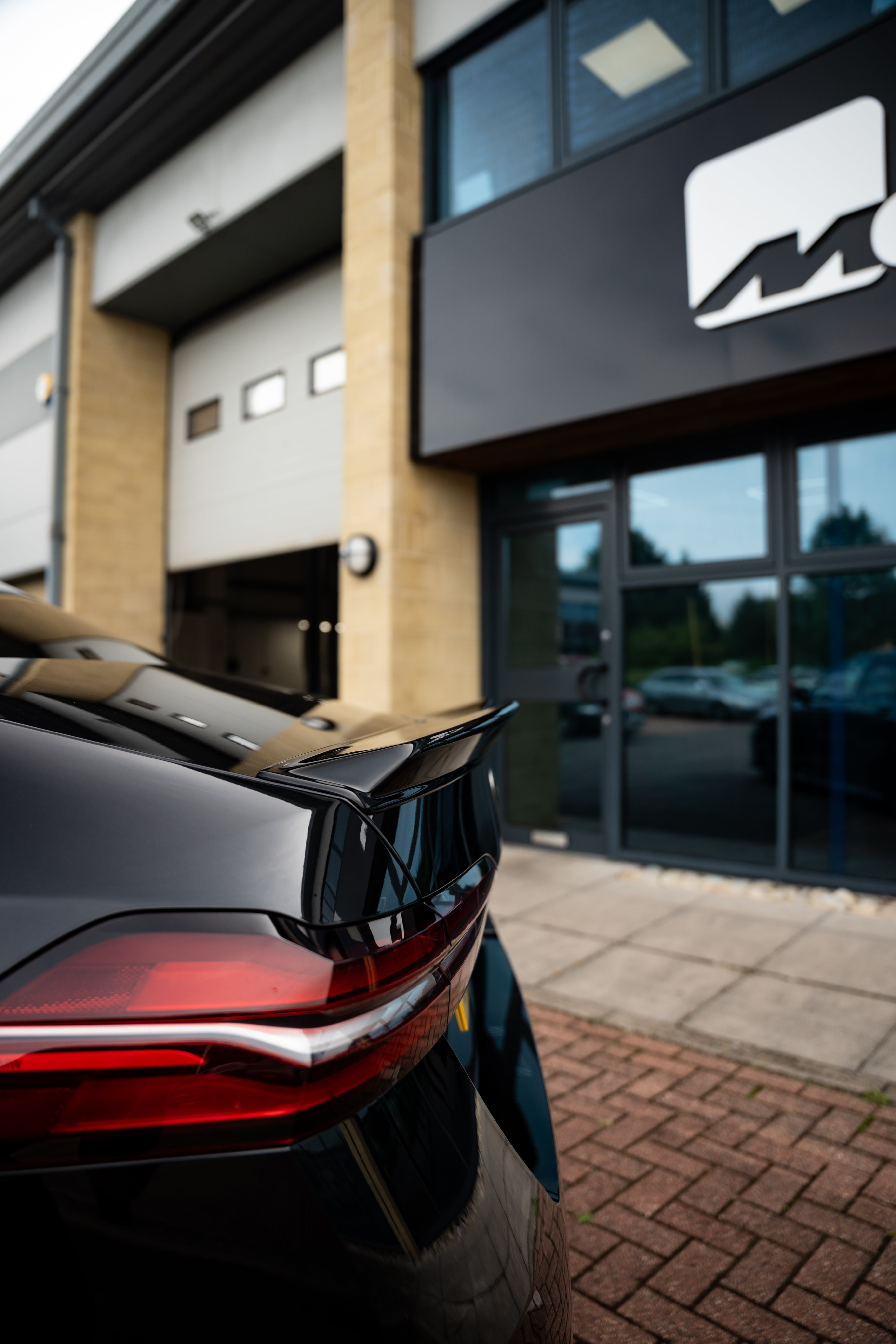 BMW G60 i5 Maxton Design 3D Spoiler