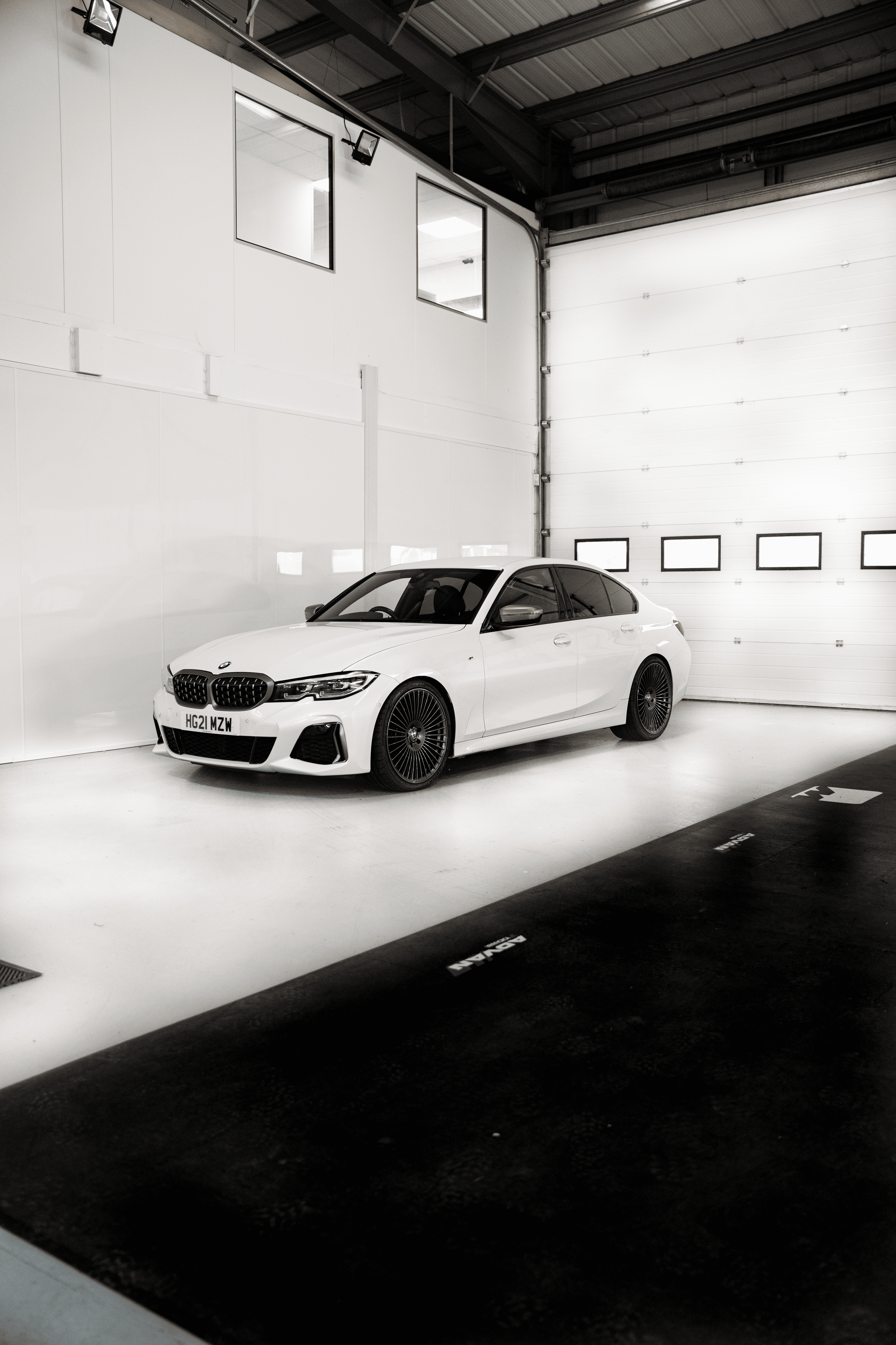 BMW 3 Series G20 G21 M-W5 20" Carbon Grey Motech Wheel