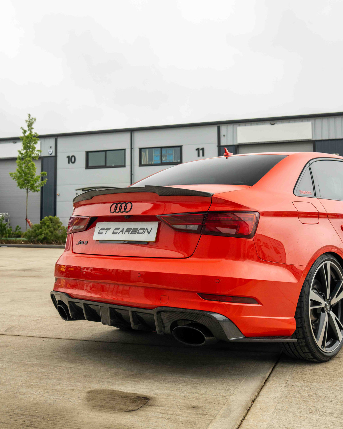 AUDI RS3 8V SALOON REAR CARBON DIFFUSER WITH DTM LIGHT