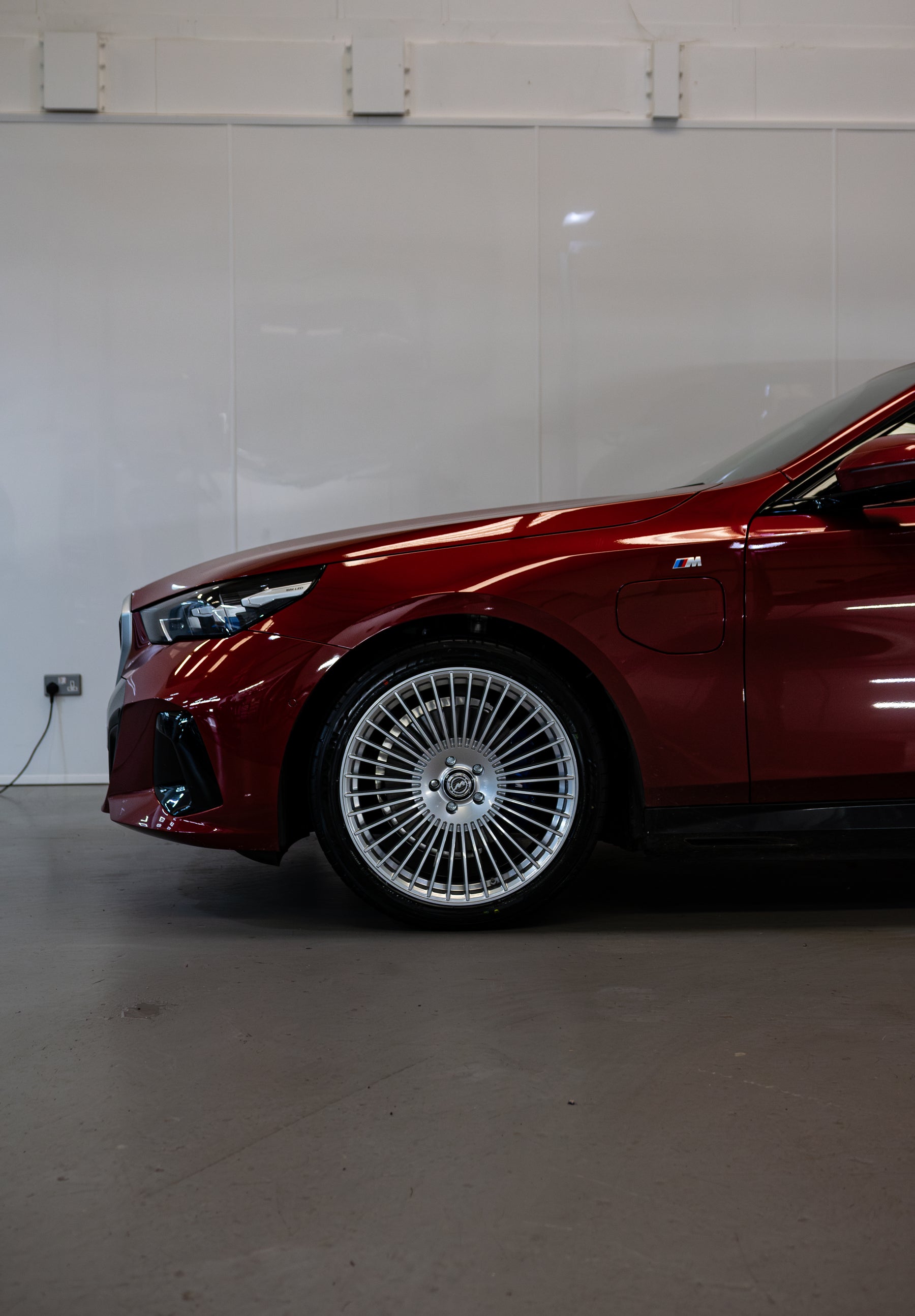 BMW G60 G61 5 Series M-W5 20" Gloss Polished Motech Wheel