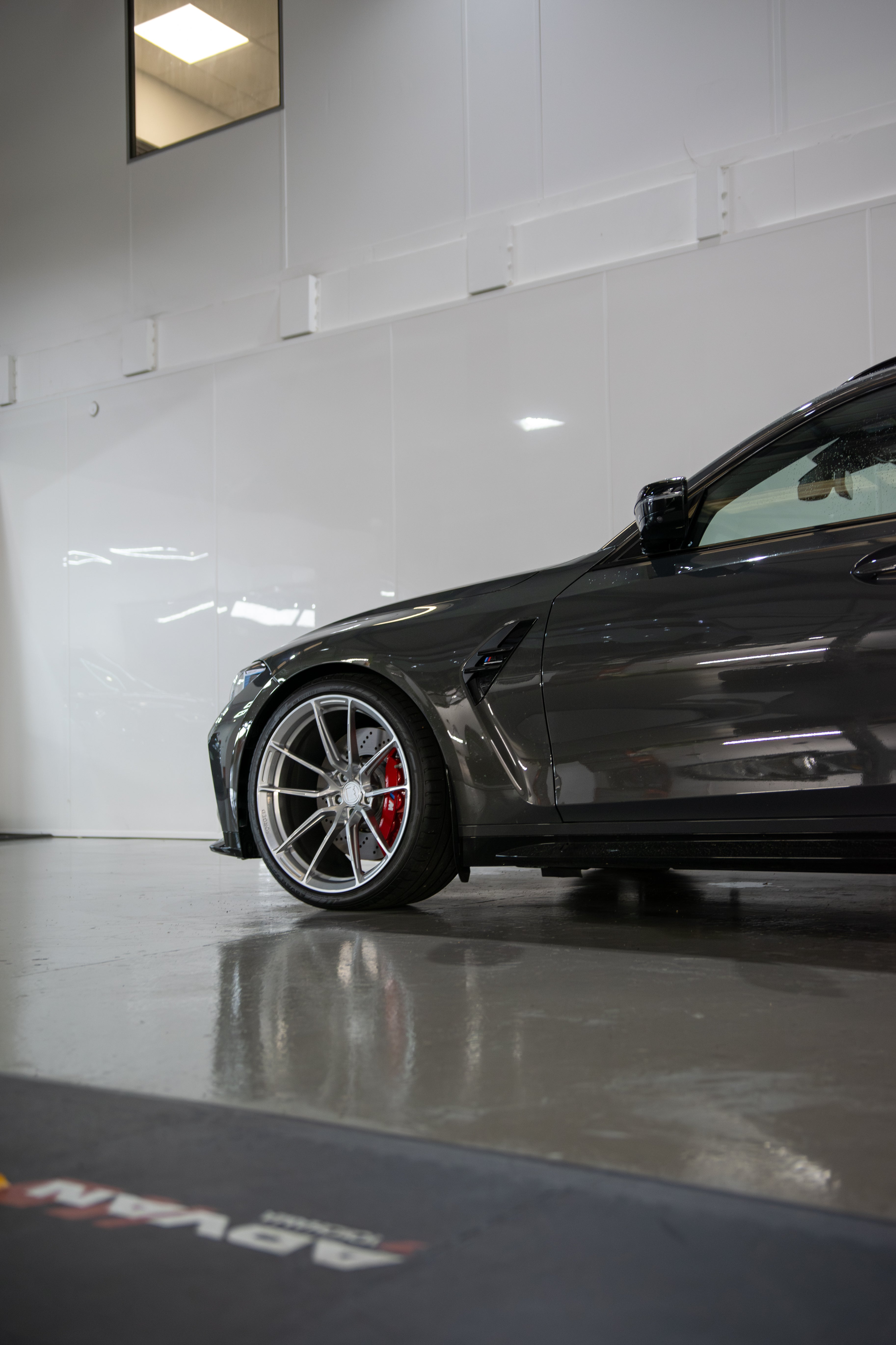 M3 G81 M-W4 20/21" Gloss Polished Forged Wheels