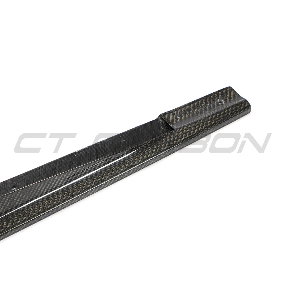 VW GOLF MK8/MK8.5 R 2020+ CARBON FIBRE SIDE SKIRTS - V2