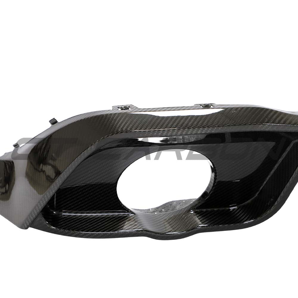 VOLKSWAGEN GOLF MK8/8.5 GTI/GTD 2021+ CARBON FIBRE DIFFUSER WITH LED