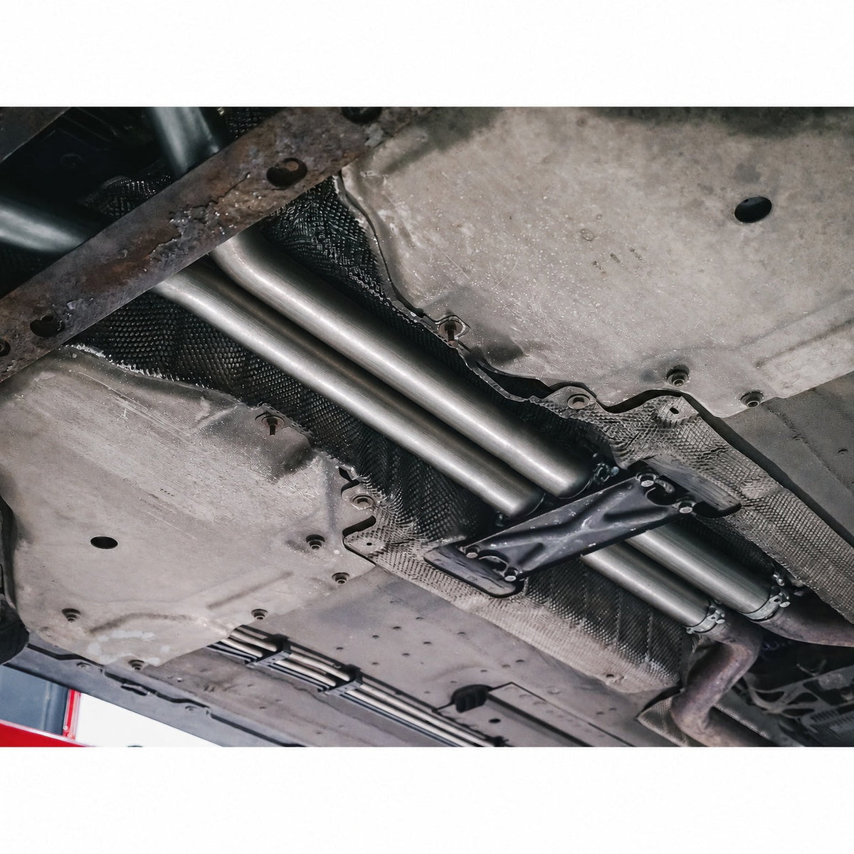 Jaguar F-Type V8 (14-20) Non-Resonated Performance Centre Exhaust Pipes