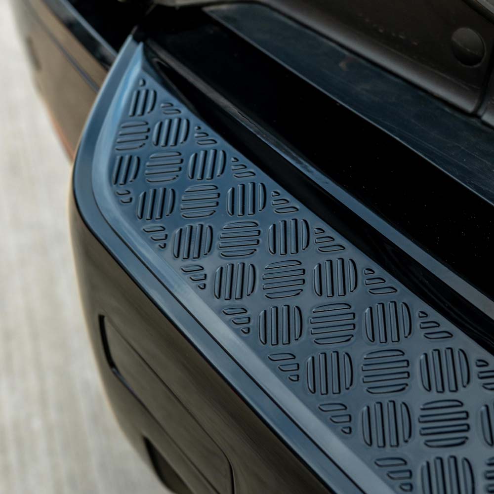 LAND ROVER DEFENDER L663 110 GLOSS BLACK ANTI SCRATCH TRIM SET