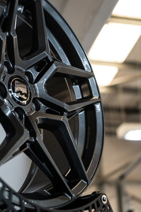 Mini Cooper J01 M-W1 19" Carbon Grey Motech Wheel