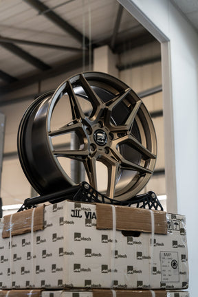 Mini Cooper J01 M-W1 19" Neodyme Gold Motech Wheel
