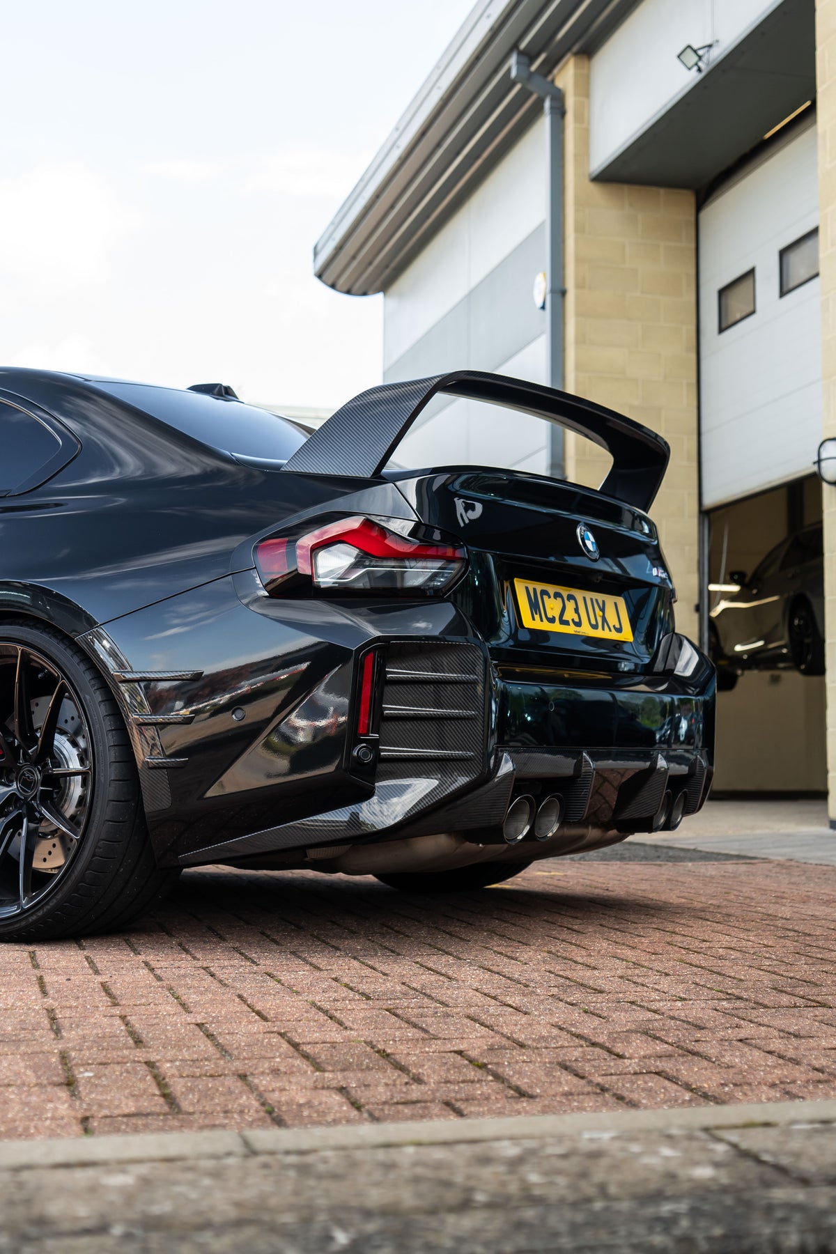 BMW G87 M2 CARBON FIBRE REAR BUMPER TRIM