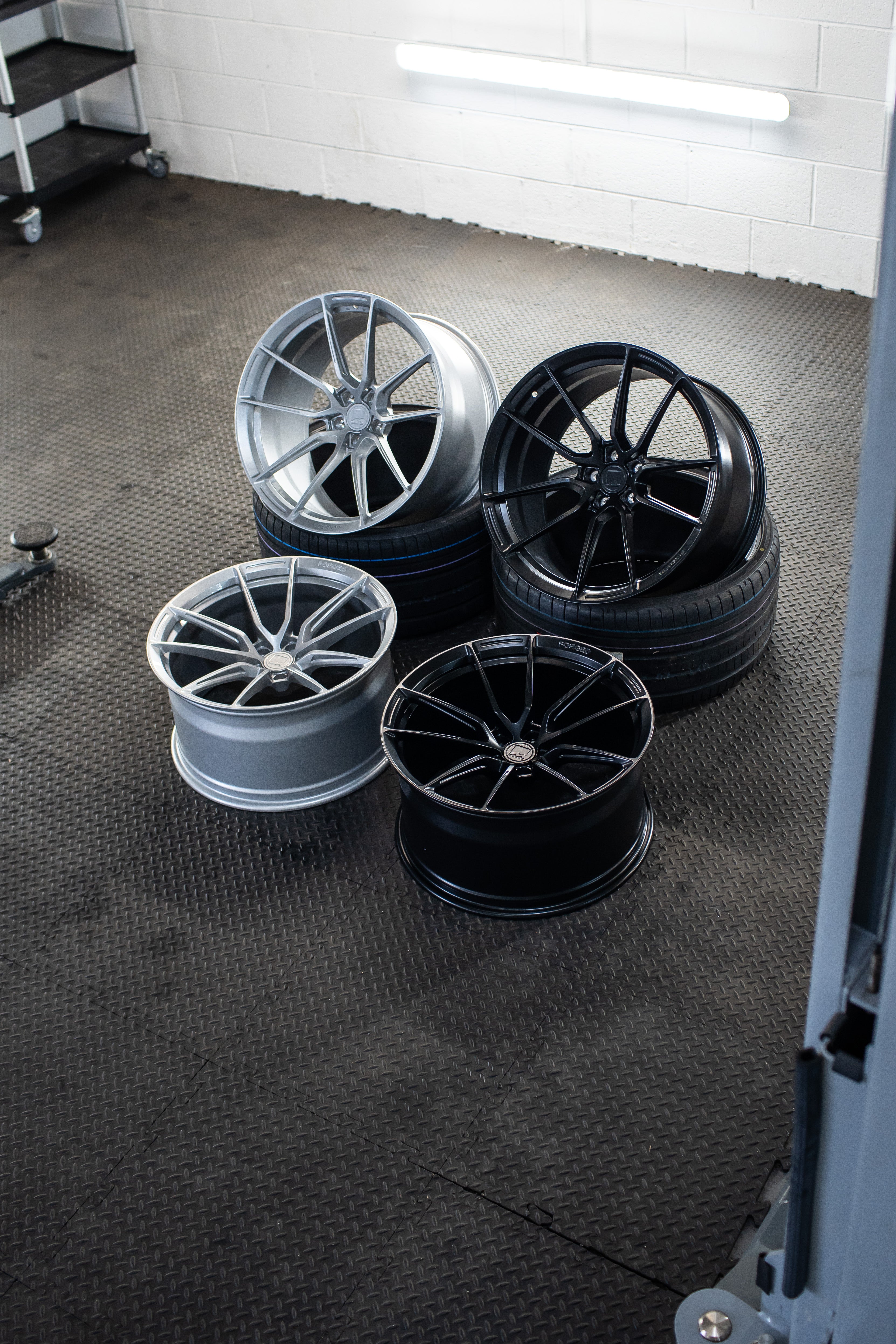 M5 F90 M-W4 19/20" Satin Black Forged Wheels