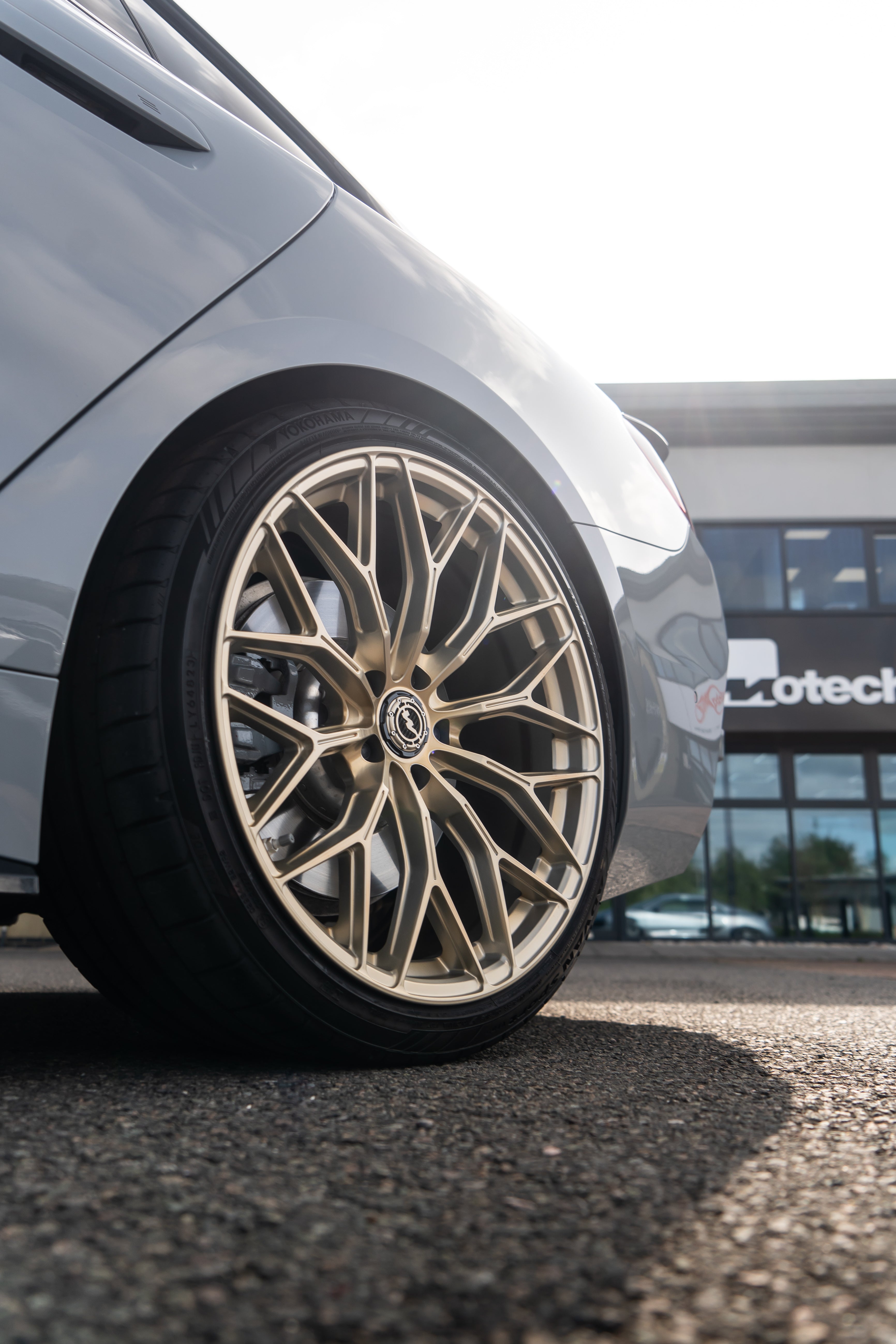 BMW 4 Series G22 G23 G26 M-WX 20" Frozen Gold Motech Wheel