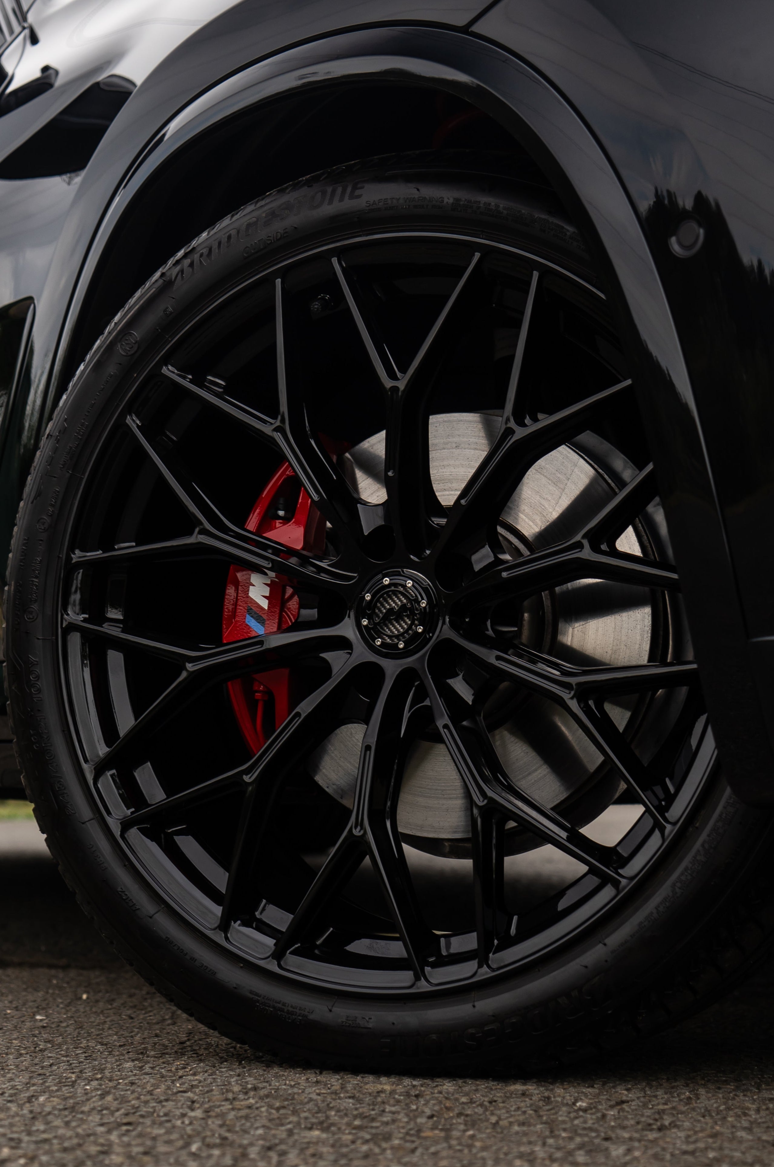 BMW i4 M-WX 20" Precision Black Motech Wheel