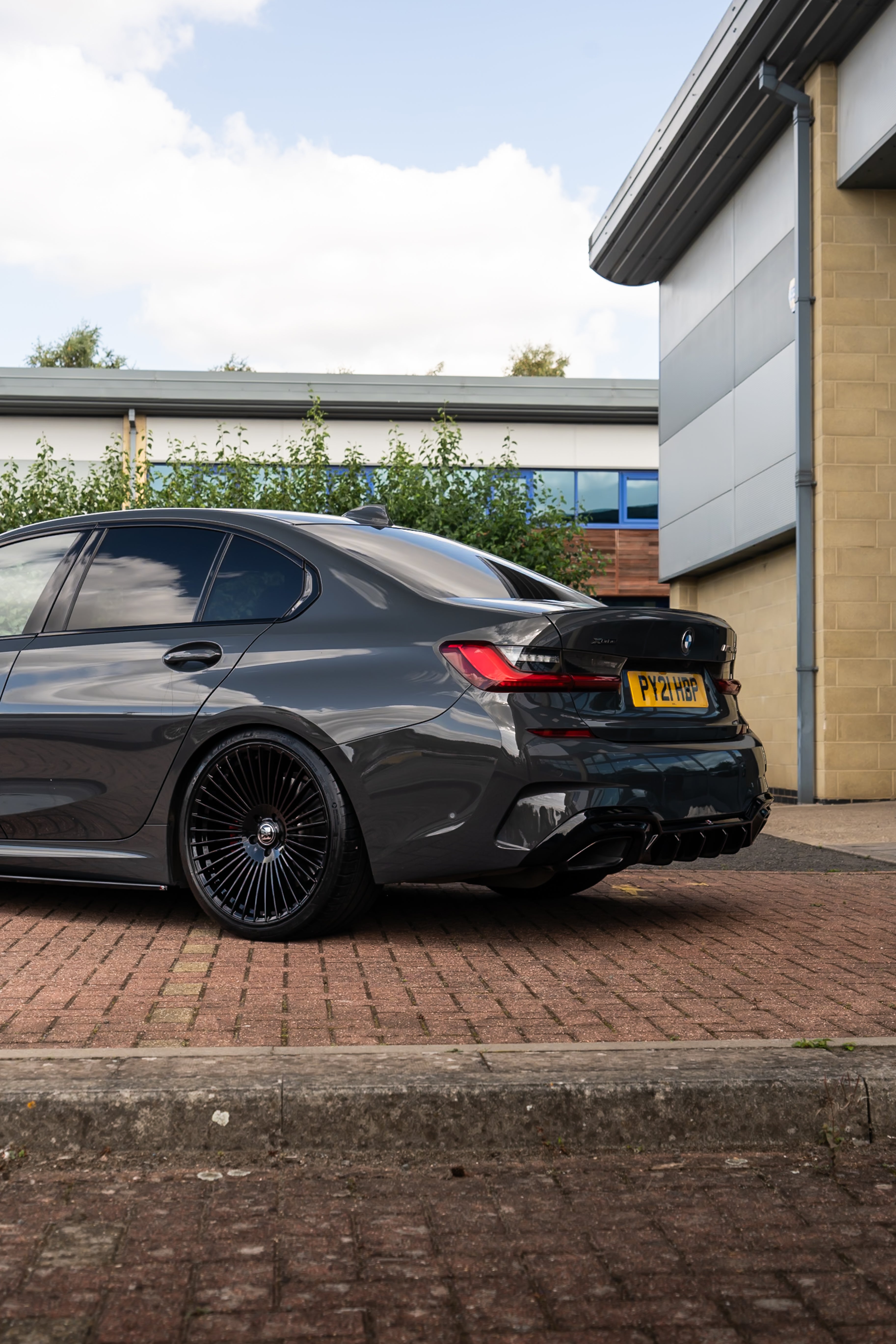 BMW G20 Saloon/G21 Touring Pre LCI Maxton Design Rear Diffuser