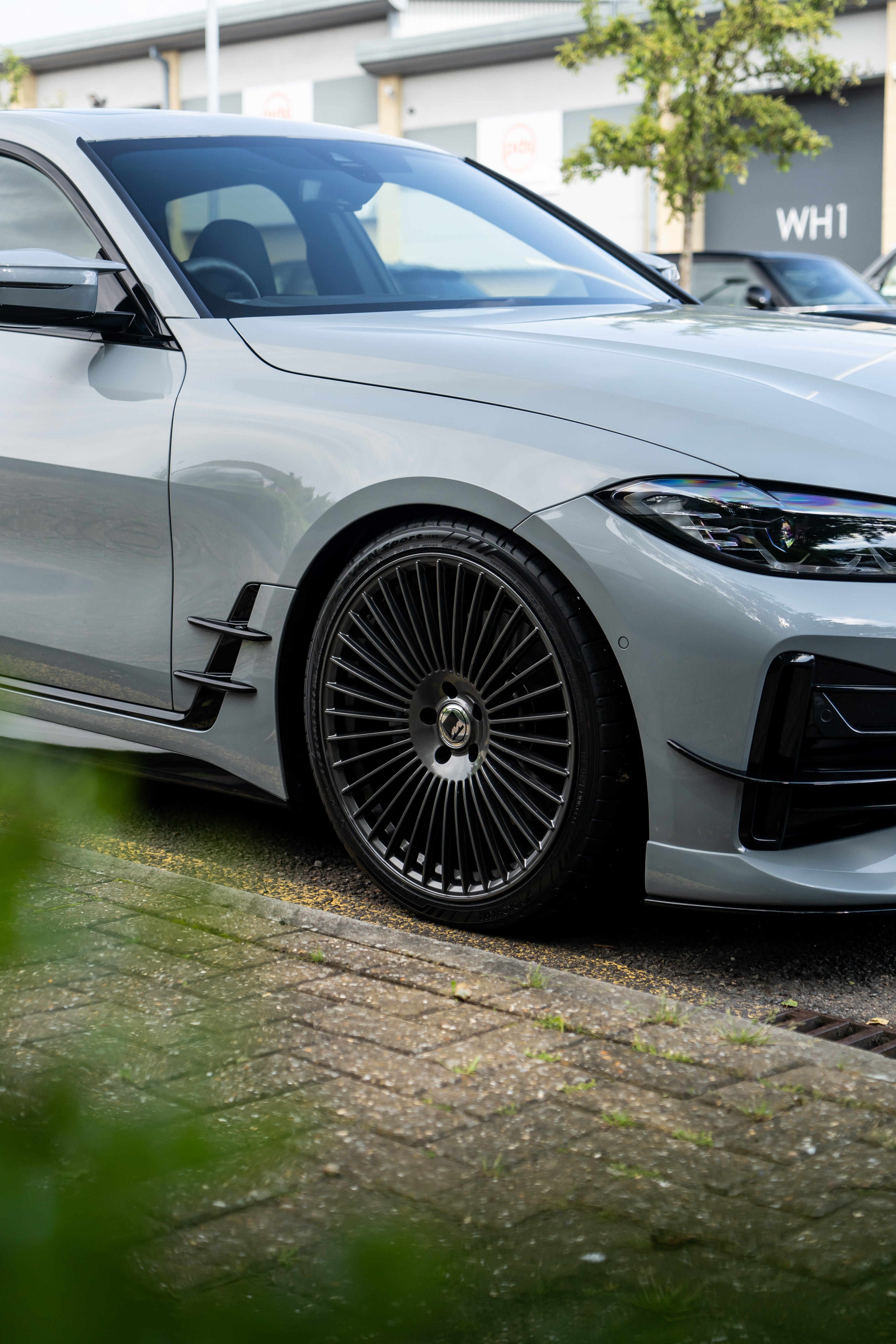 BMW i4 M-W5 20" Carbon Grey Motech Wheel