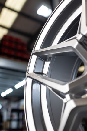 Mini F54 Clubman M-W1 19" Gloss Polished Motech Wheel