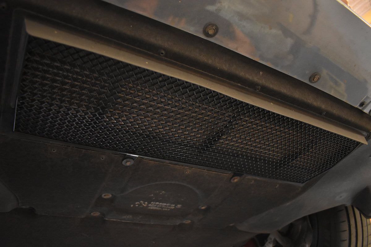 BMW X3 M X4 M Competition Zunsport Black Oil Cooler Mesh Grille - image 1