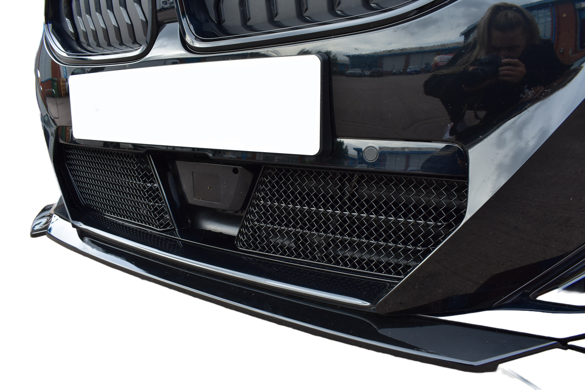 BMW M240i G42 Zunsport Black Centre Front Mesh Grille Set - image 1