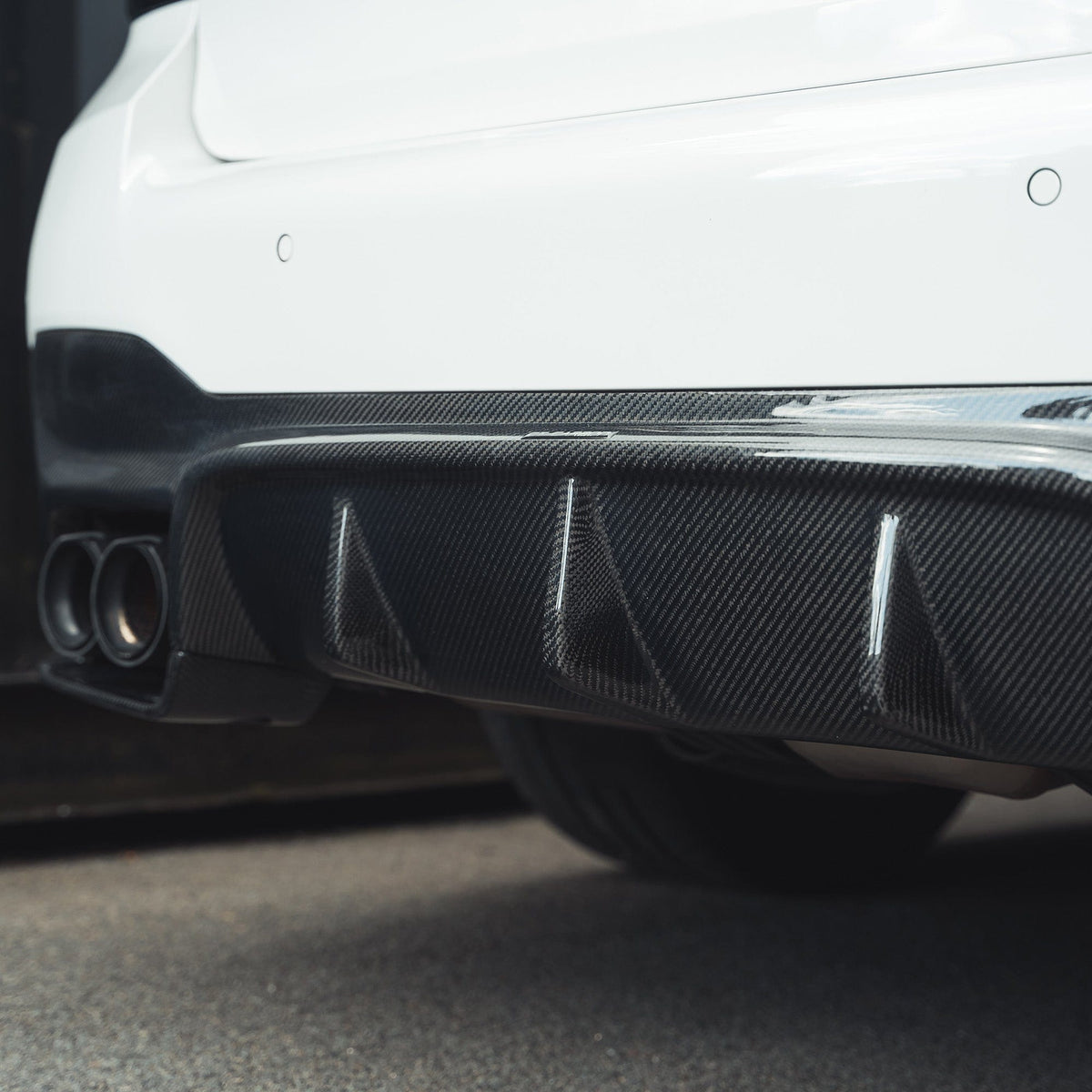 BMW F90 M5 PRE LCI CARBON FIBRE DIFFUSER - V2