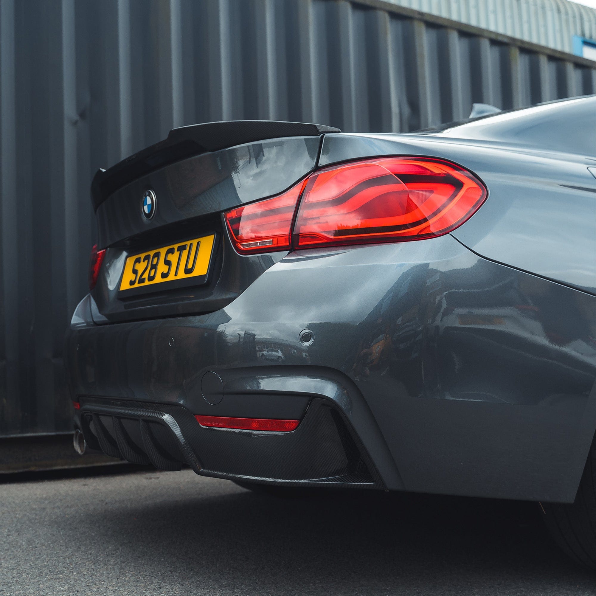 BMW F32 4 SERIES COUPE FULL CARBON FIBRE KIT (TWIN EXHAUST) - V1
