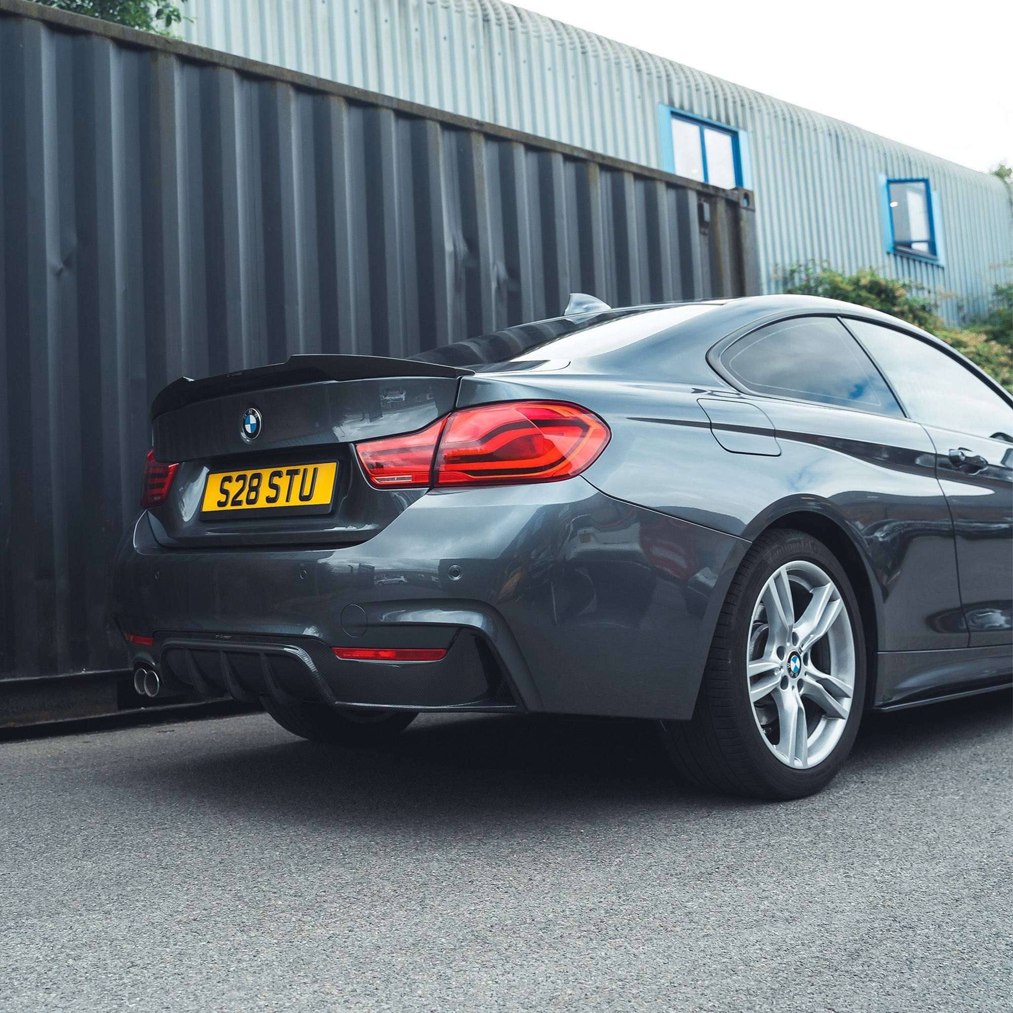 BMW F32 4 SERIES COUPE FULL CARBON FIBRE KIT (TWIN EXHAUST) - V1
