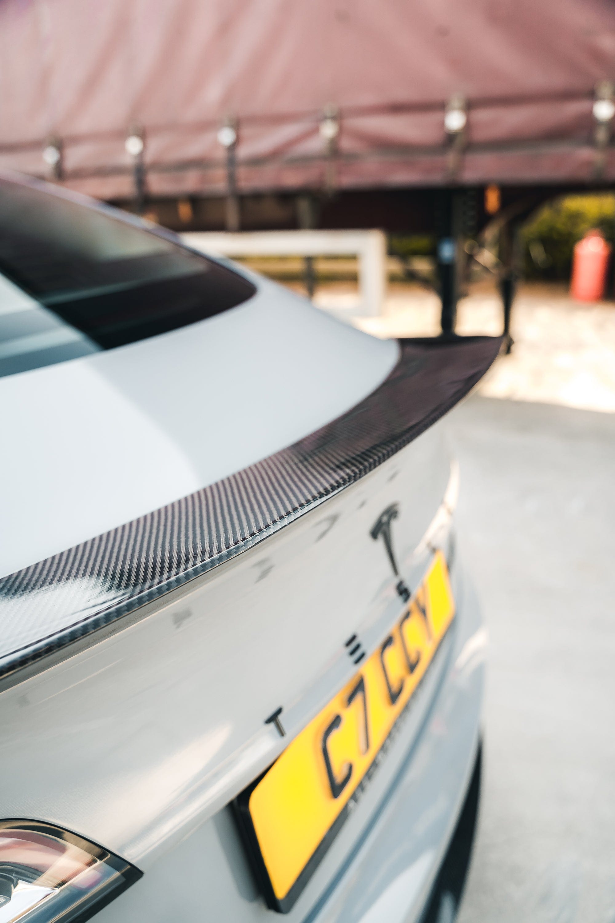 TESLA MODEL 3 2017-2023 CARBON FIBRE SPOILER - V1