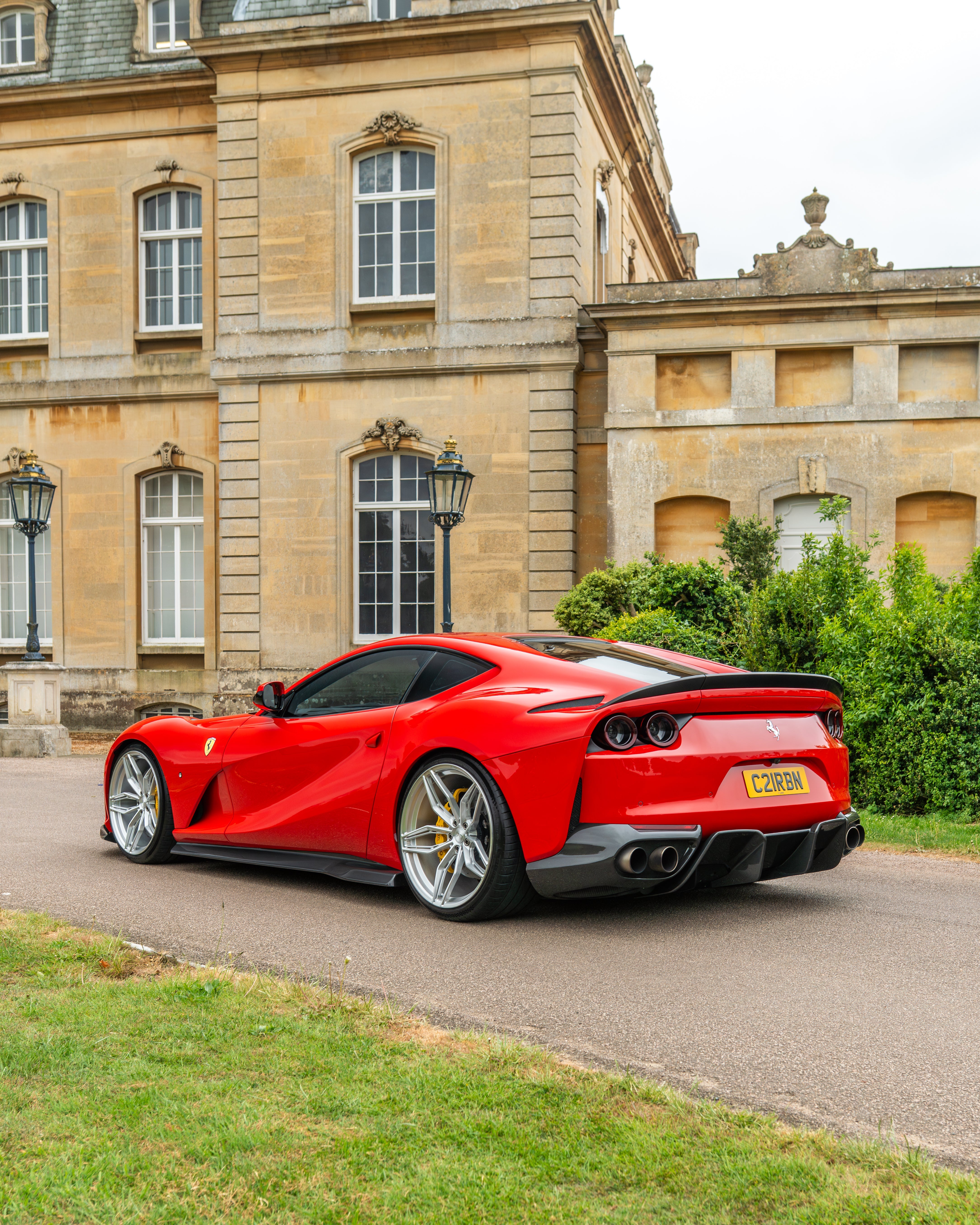 FERRARI 812 SUPERFAST CARBON FIBRE KIT V2 - CT DESIGN