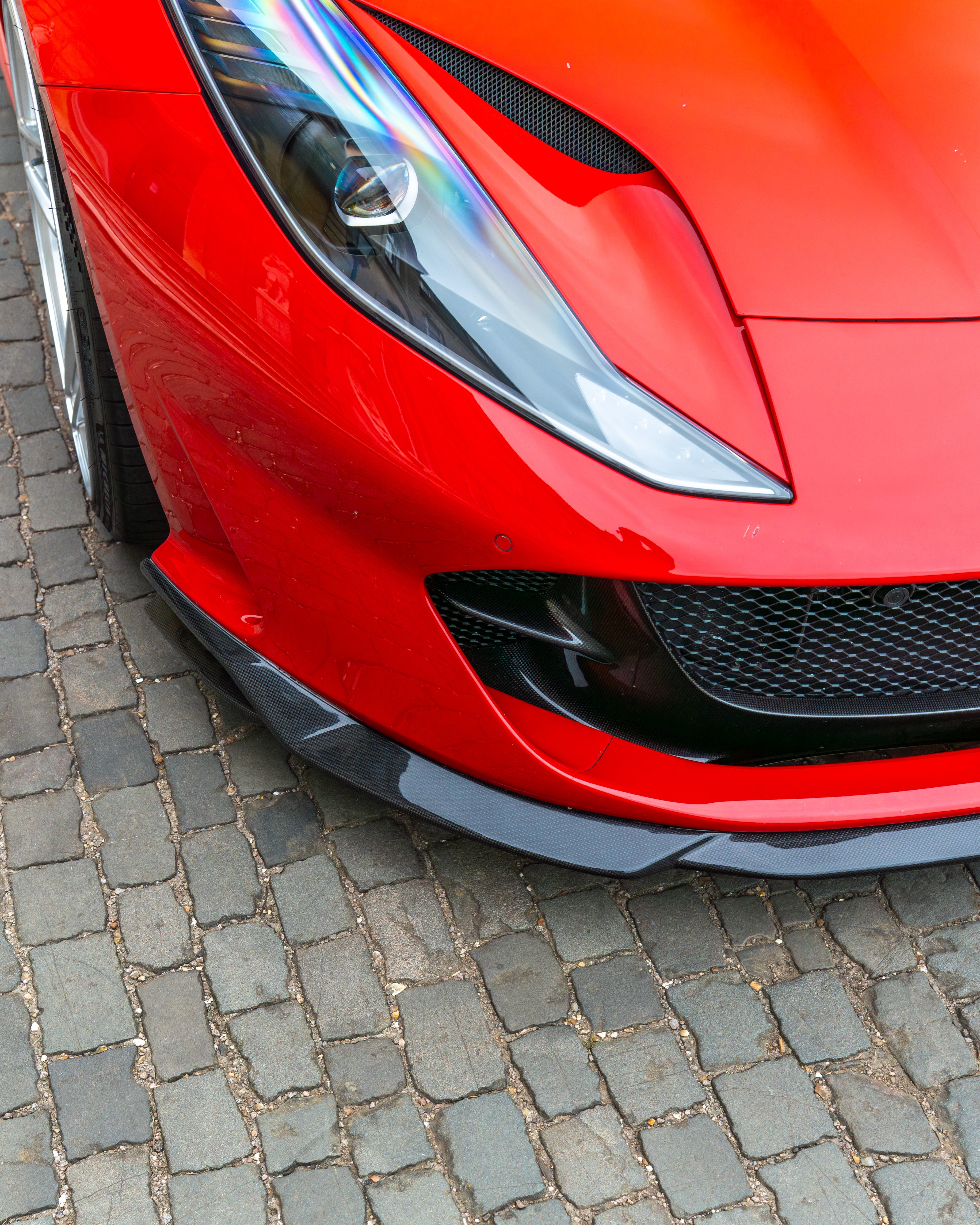 FERRARI 812 SUPERFAST CARBON FIBRE KIT V2 - CT DESIGN