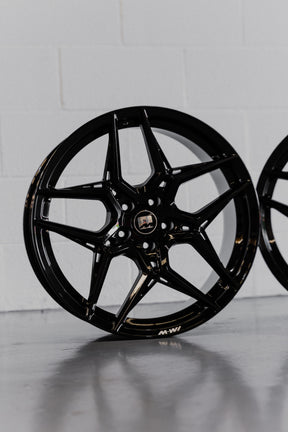 4 series G22/G23/G26 M-W1 20" Gloss Black Motech Wheel