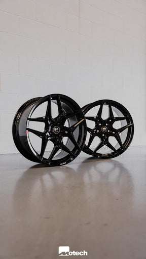 G42 M240i M-W1 20" Gloss Black Motech Wheel