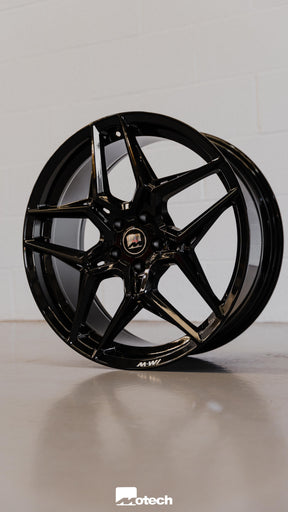 G42 M240i M-W1 20" Gloss Black Motech Wheel