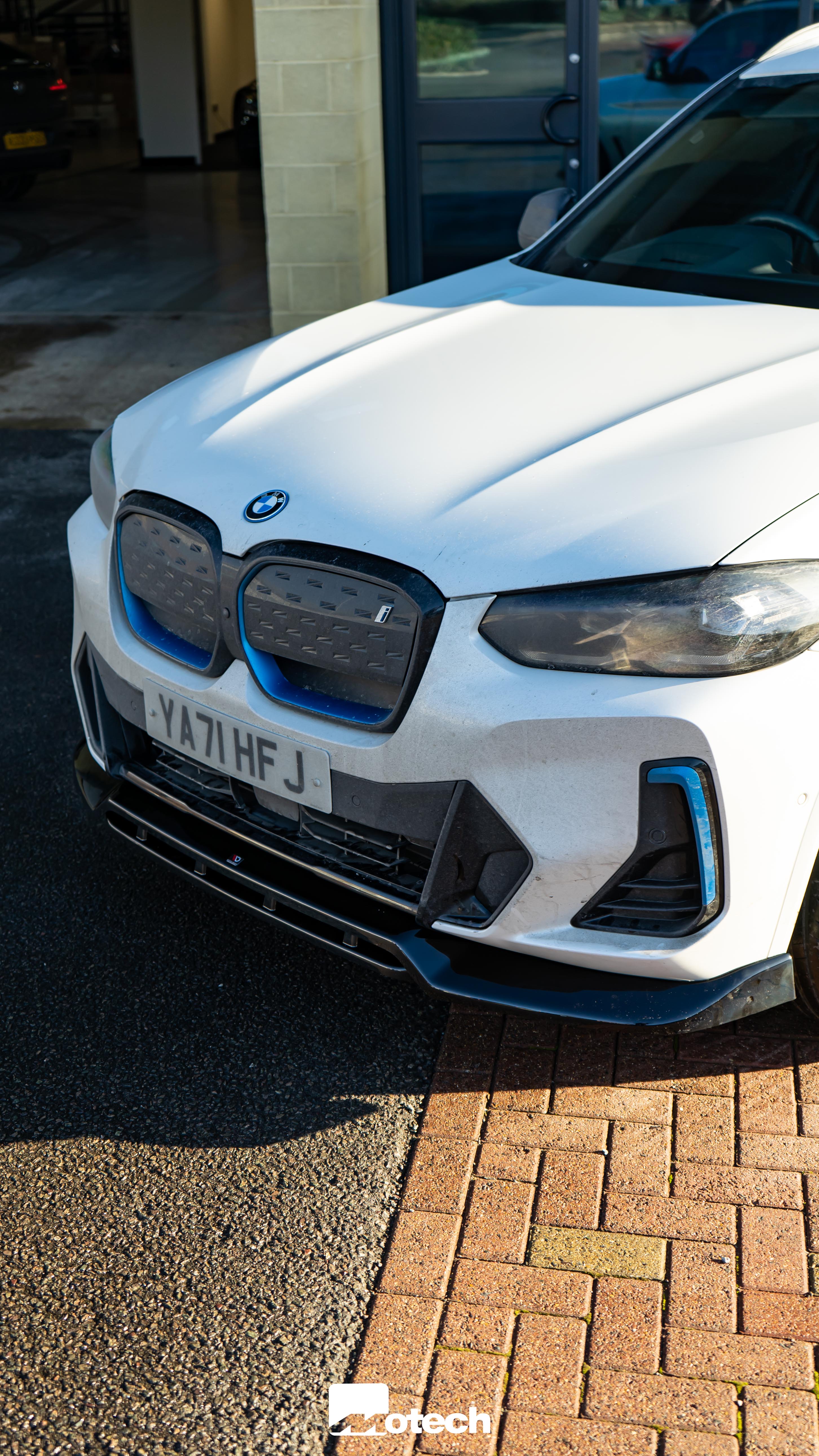 BMW iX3 GO1 LCI M Pack Maxton Design Body Kit