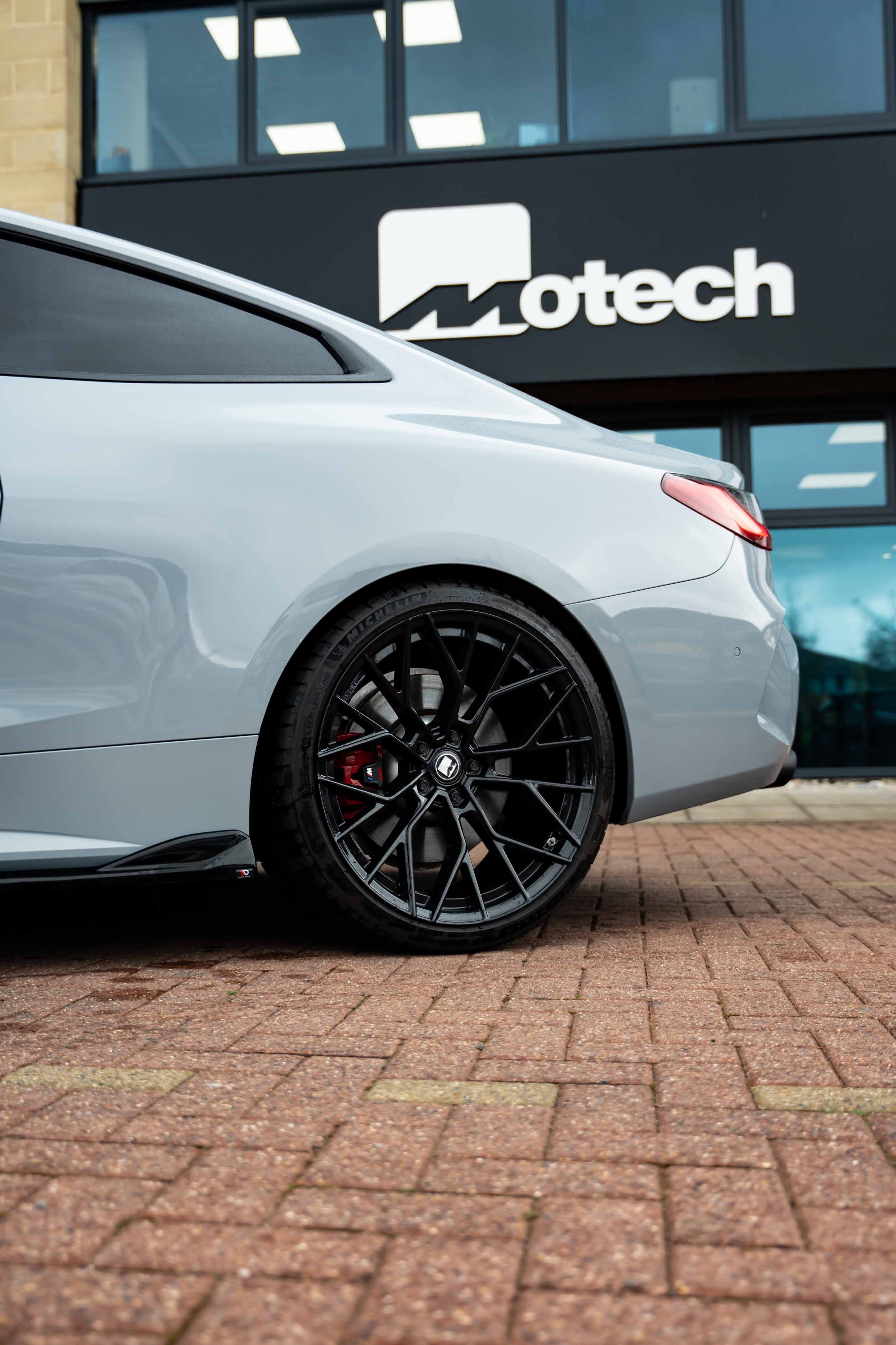 BMW i4 M-W3 20" Precision Black Motech Wheel