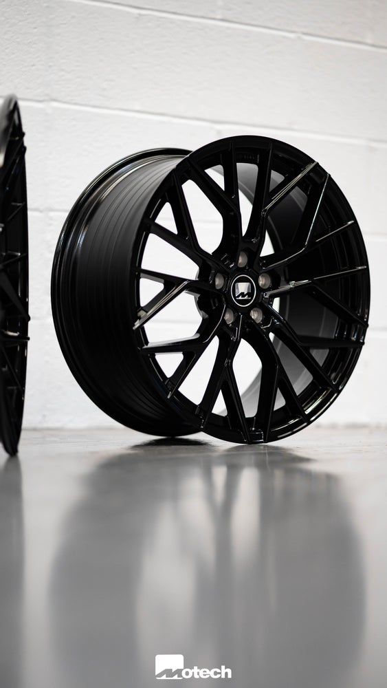 4 series G22/G23/G26 M-W3 20" Gloss Black Motech Wheel