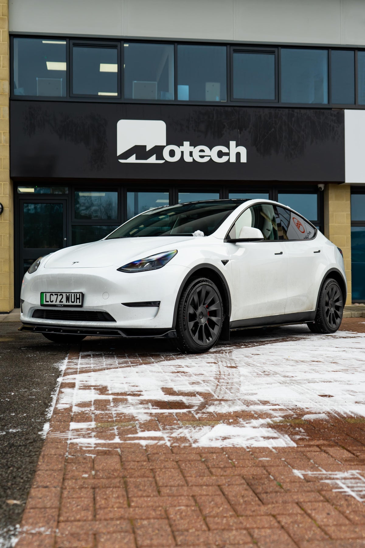 Tesla Model Y Maxton Design Body Kit